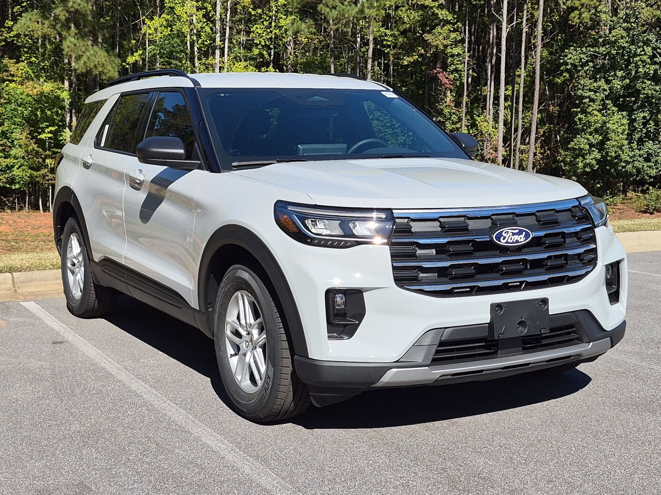 2027 Ford Explorer Active w/200A Pkg