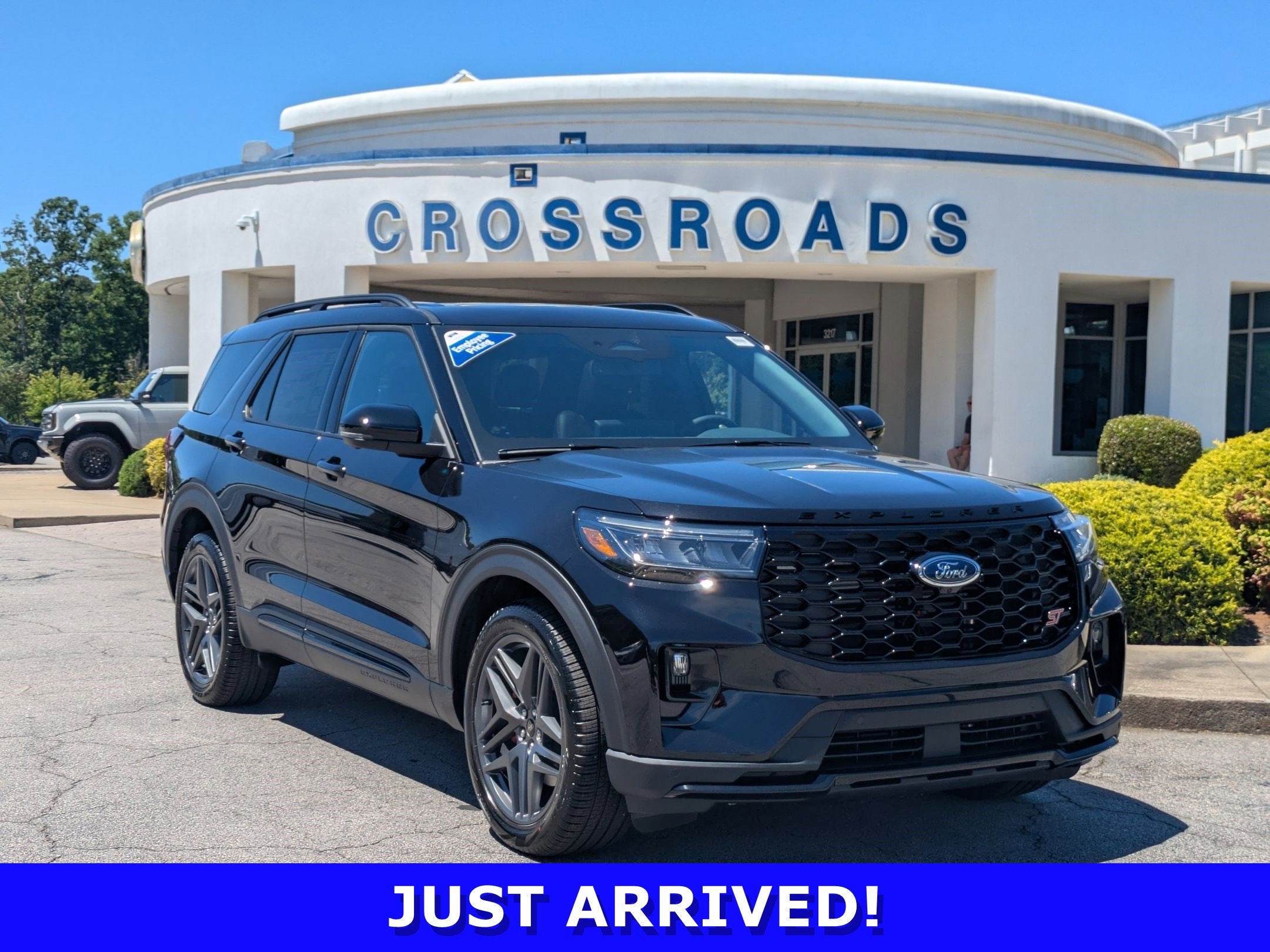 2026 Ford Explorer ST 4WD's photo