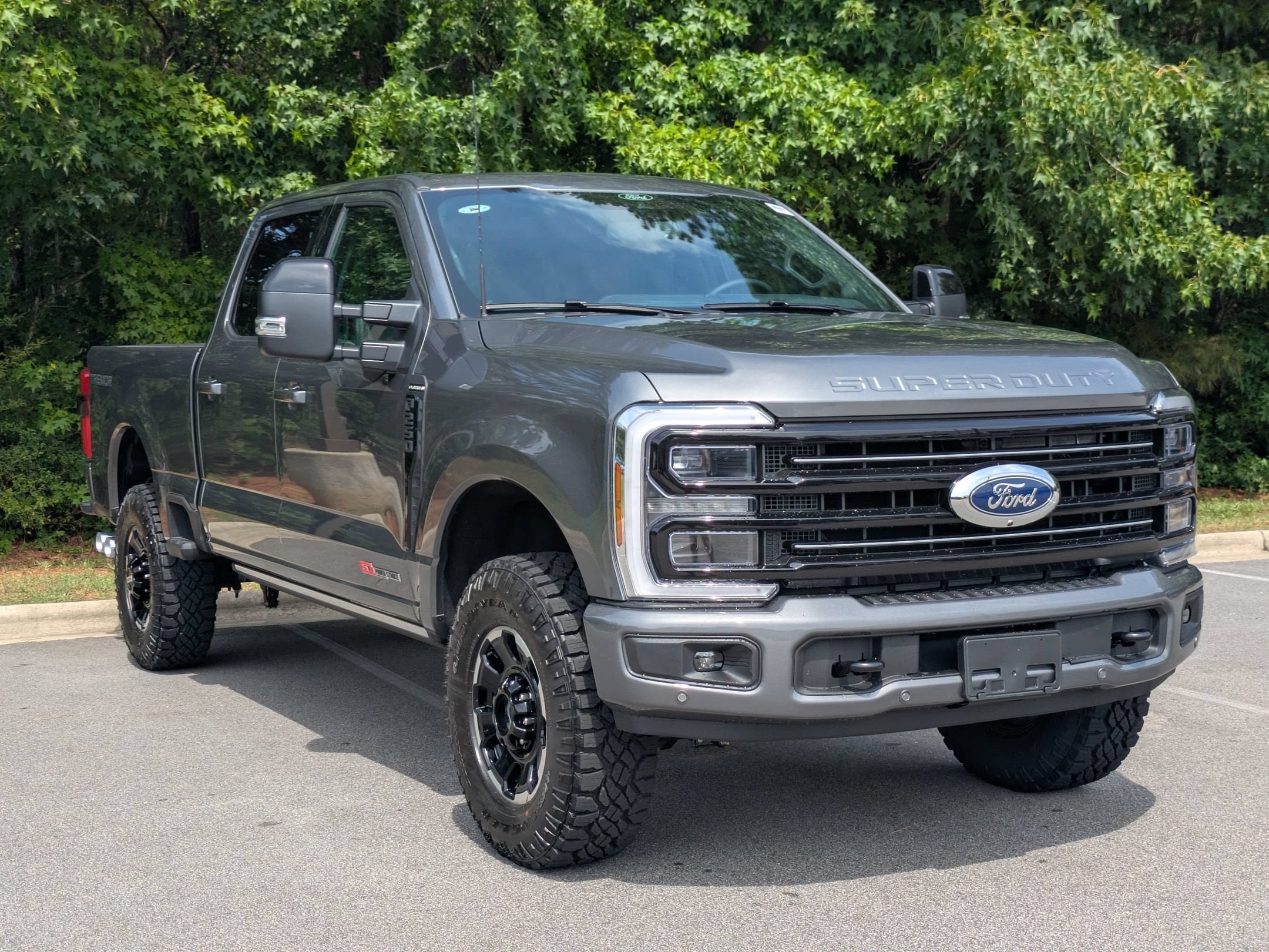 2026 Ford Super Duty F-250 SRW Platinum