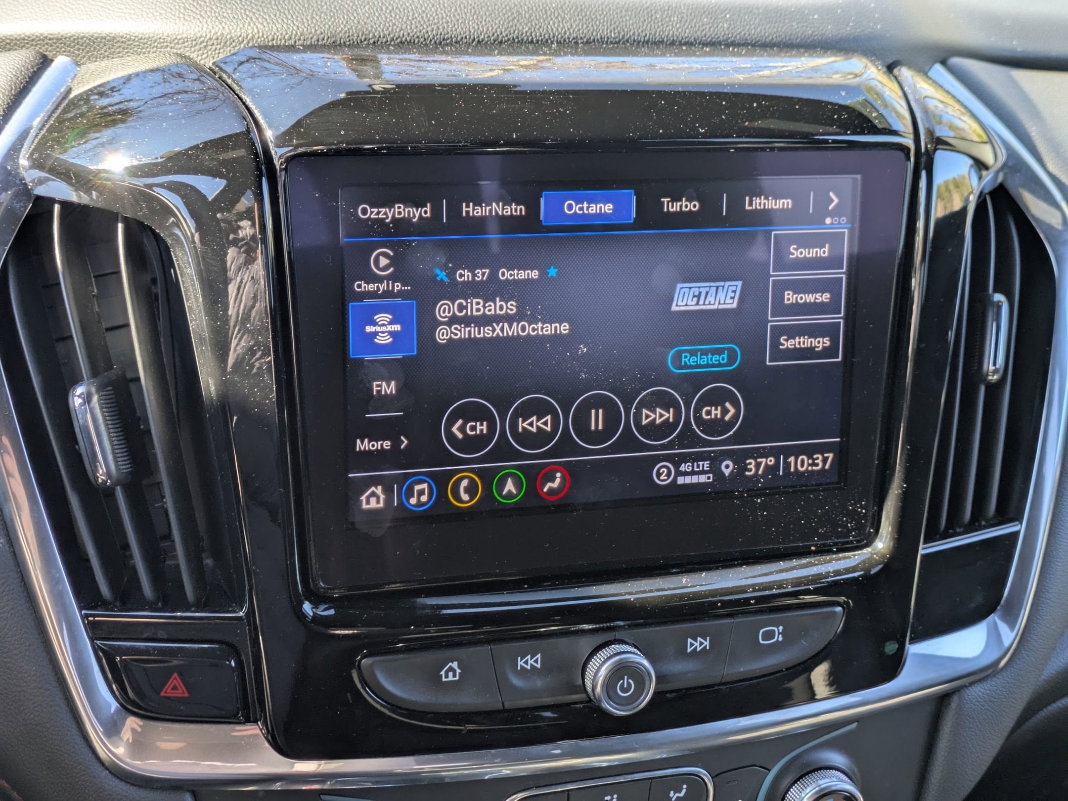 2023 Chevrolet Traverse RS