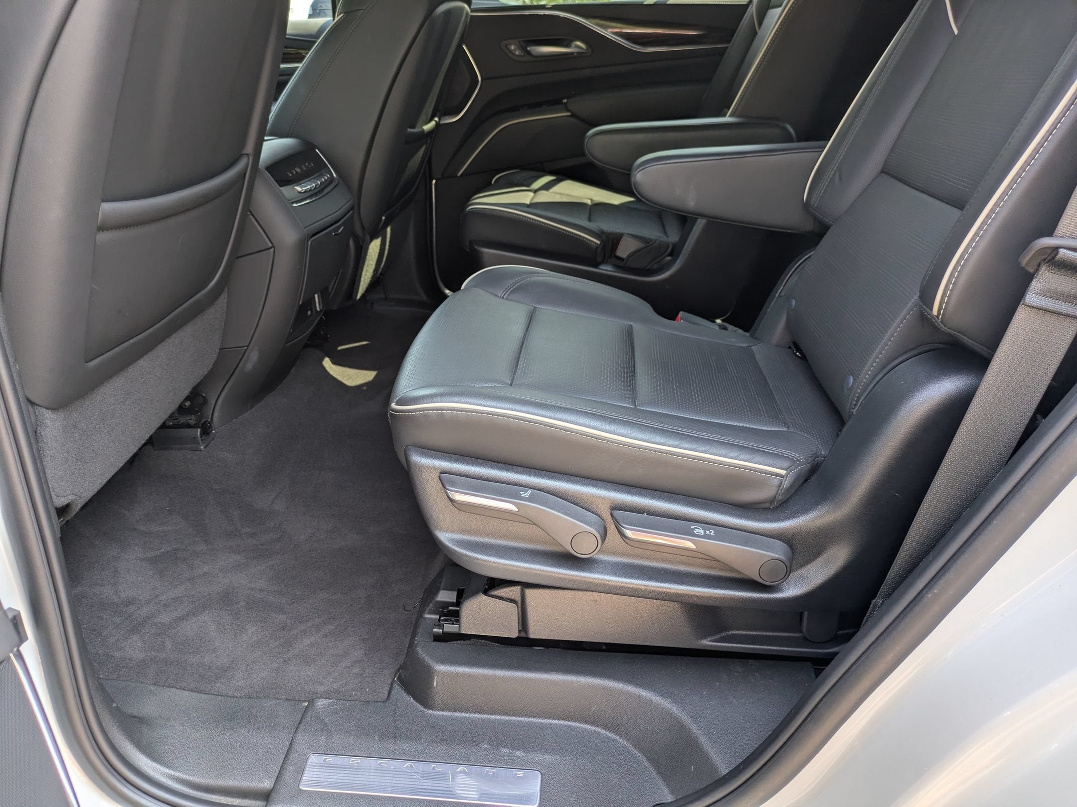 2023 Cadillac Escalade 4WD Premium Luxury