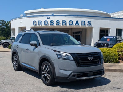 2024 Nissan Pathfinder Platinum