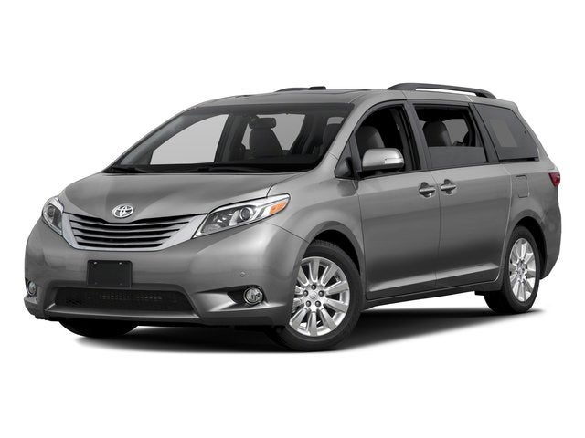 2017 Toyota Sienna XLE Premium V6 8-Passenger's photo