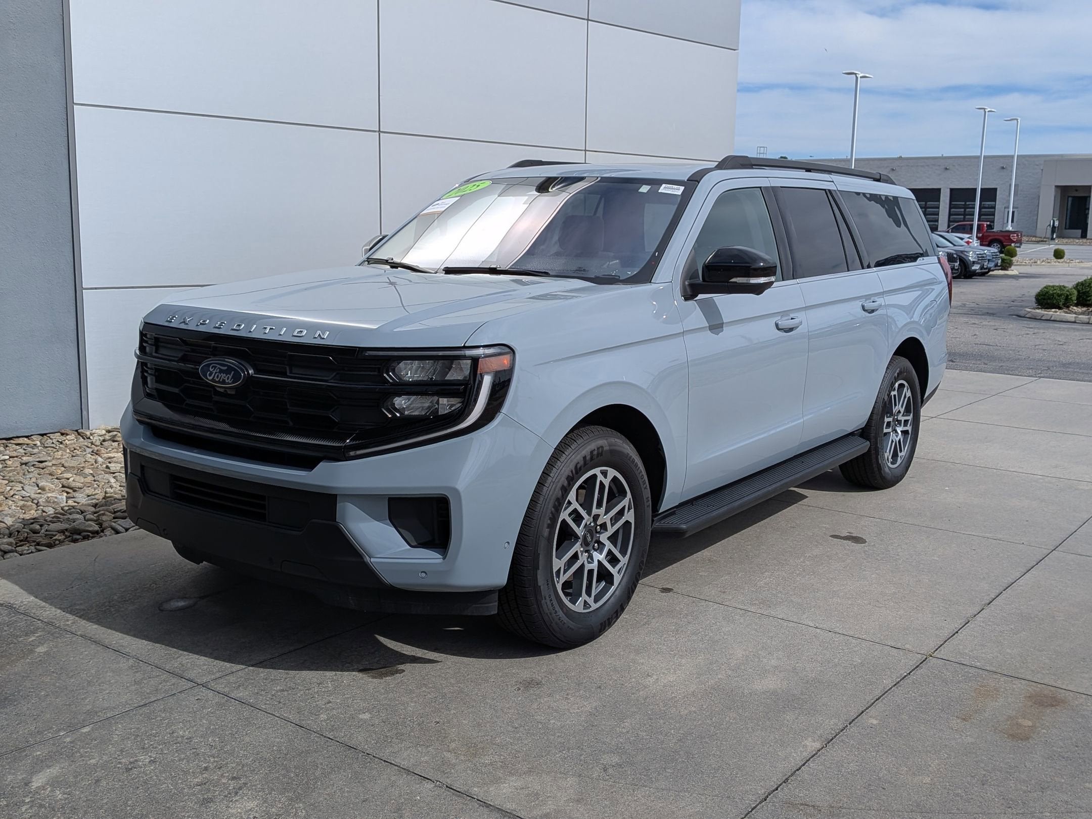 2025 Ford Expedition Max Active