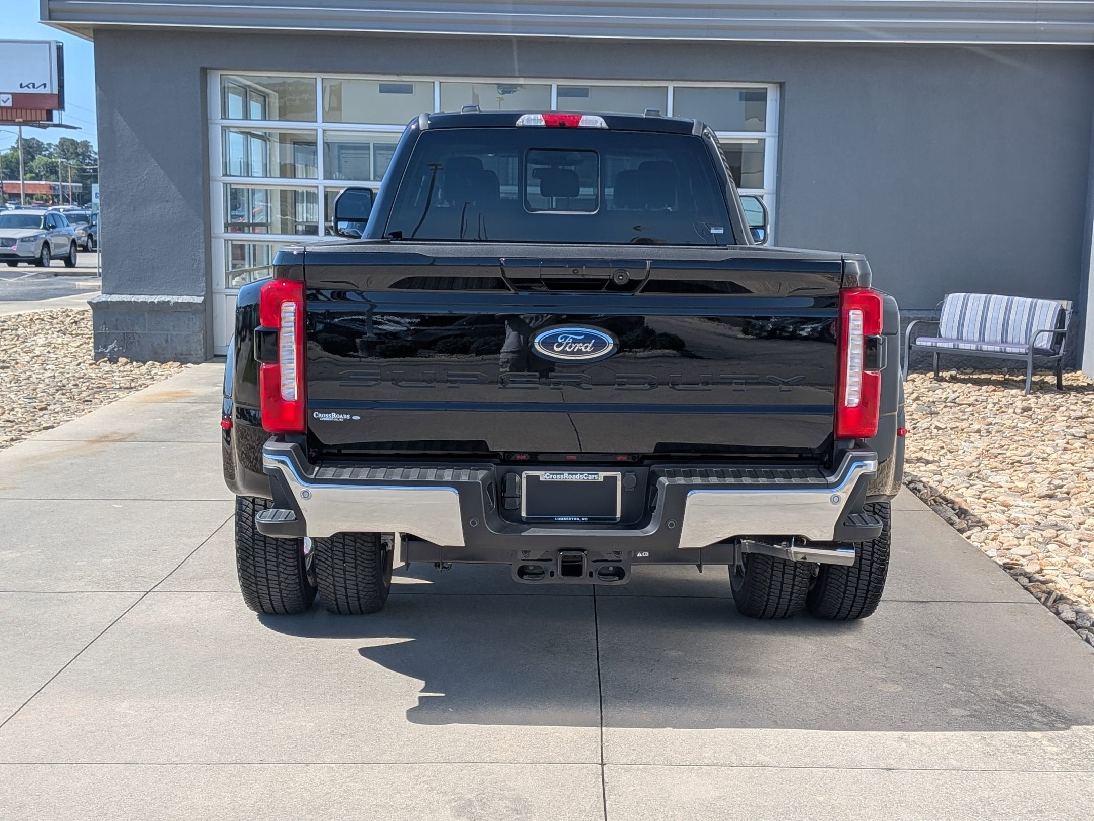 2026 Ford Super Duty F-350 DRW LARIAT