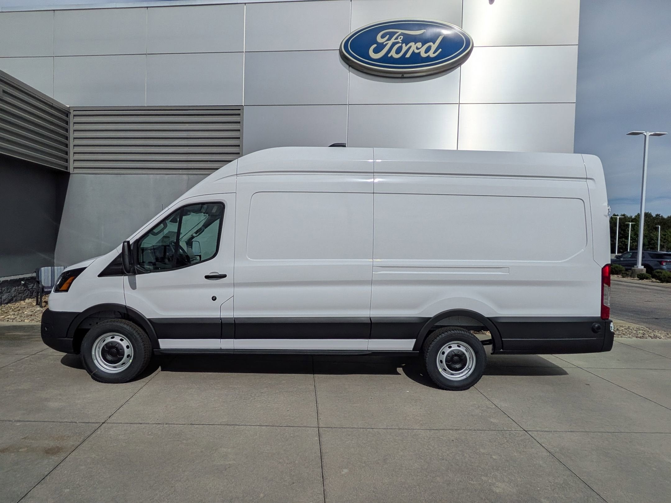2026 Ford Transit Cargo Van Base