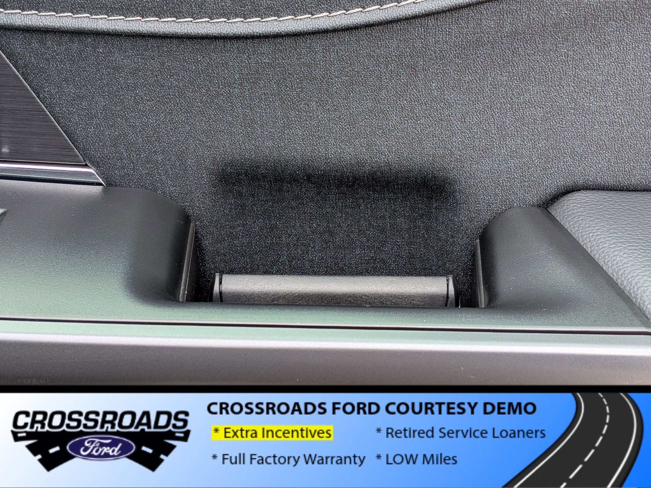 2025 Ford F-150 LARIAT - Crossroads Courtesy Demo