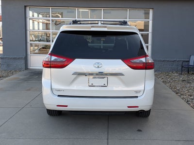 2020 Toyota Sienna Limited Premium