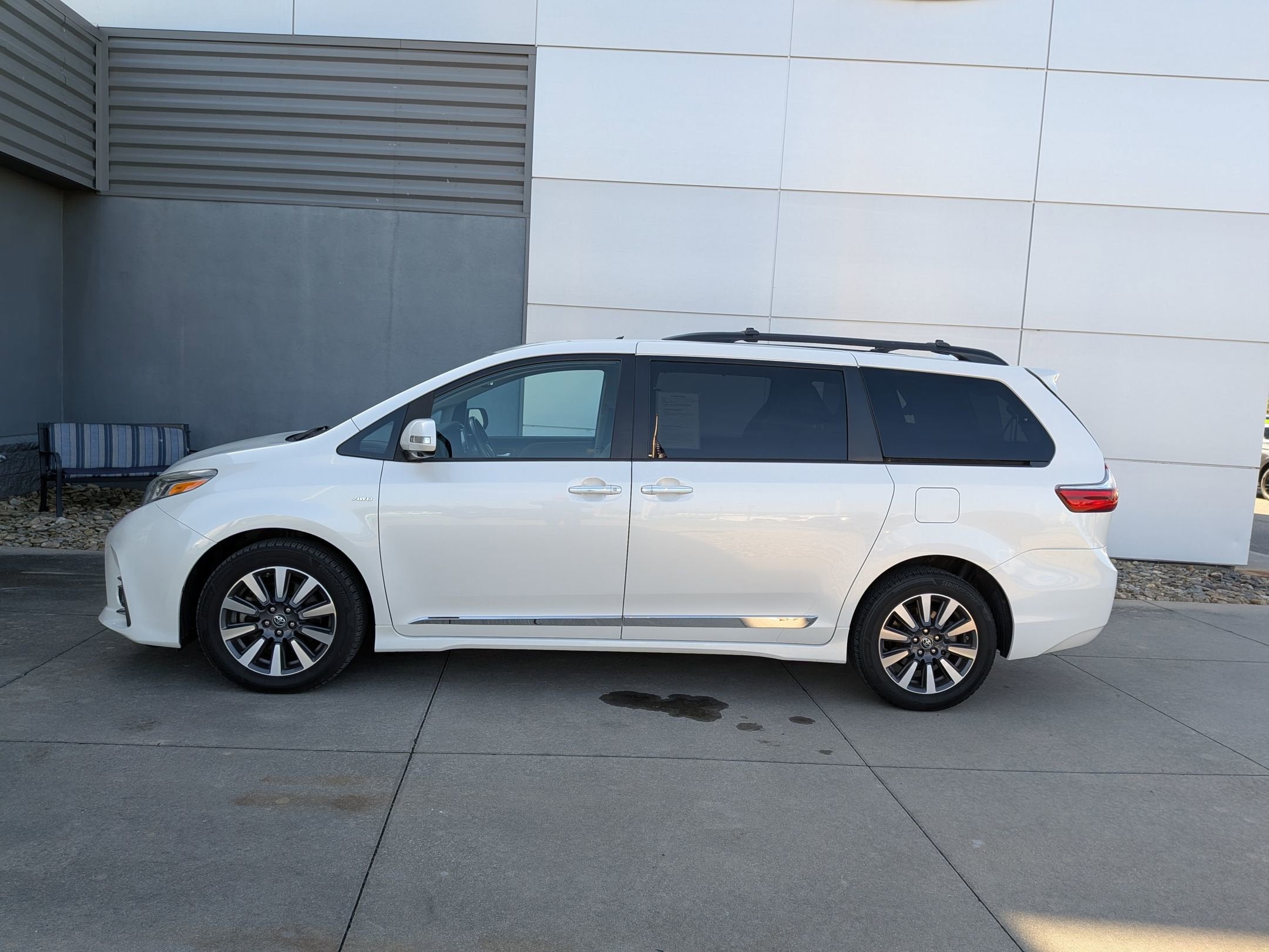 2020 Toyota Sienna Limited Premium