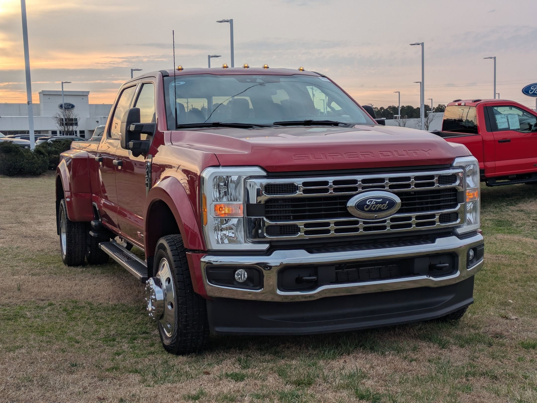 2025 Ford Super Duty F-450 DRW XLT
