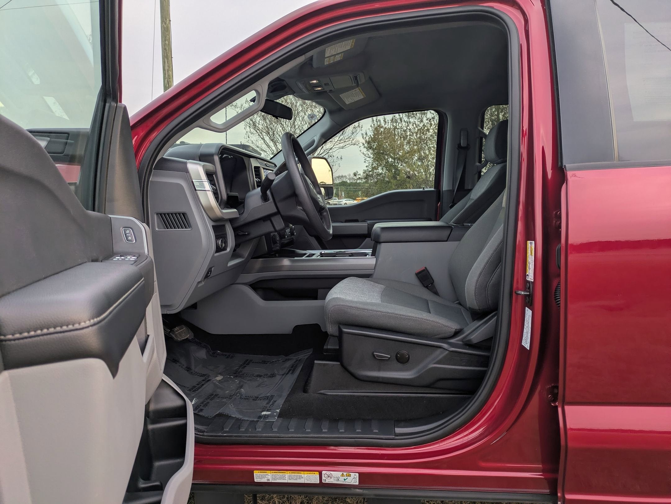 2025 Ford Super Duty F-450 DRW XLT