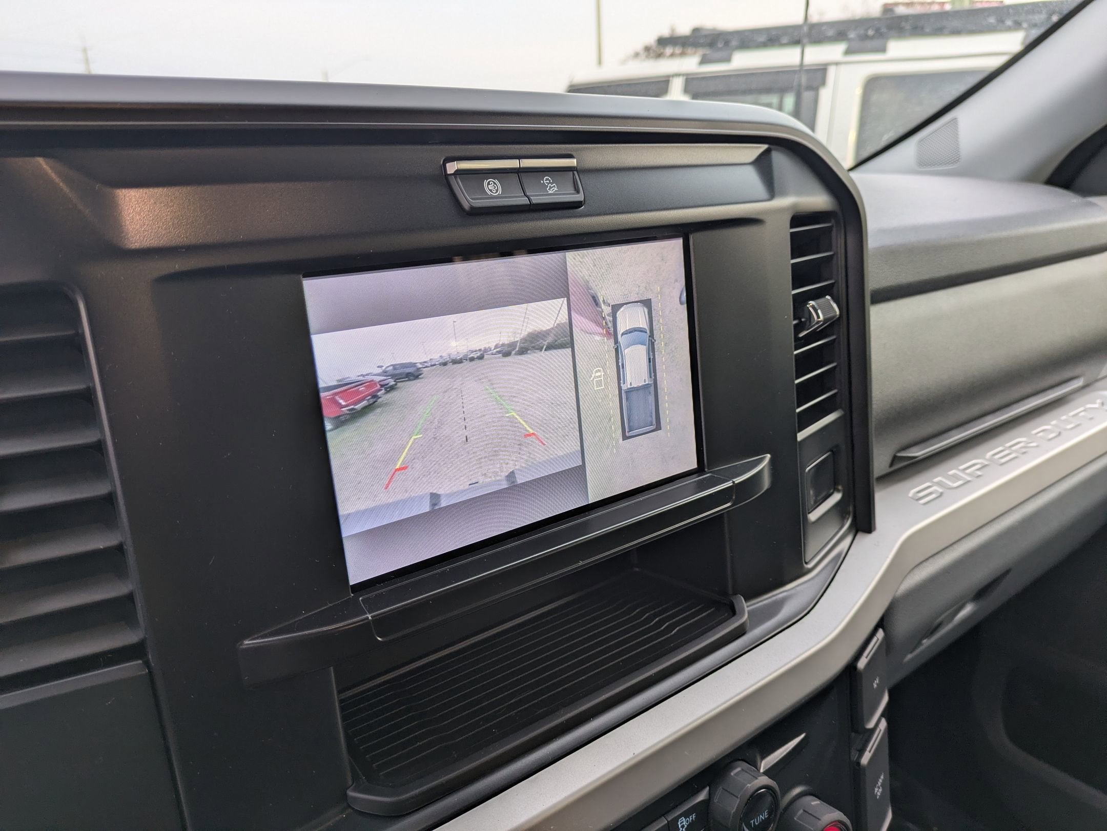 2025 Ford Super Duty F-450 DRW XLT