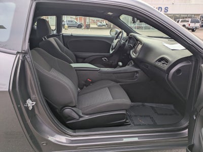 2022 Dodge Challenger SXT