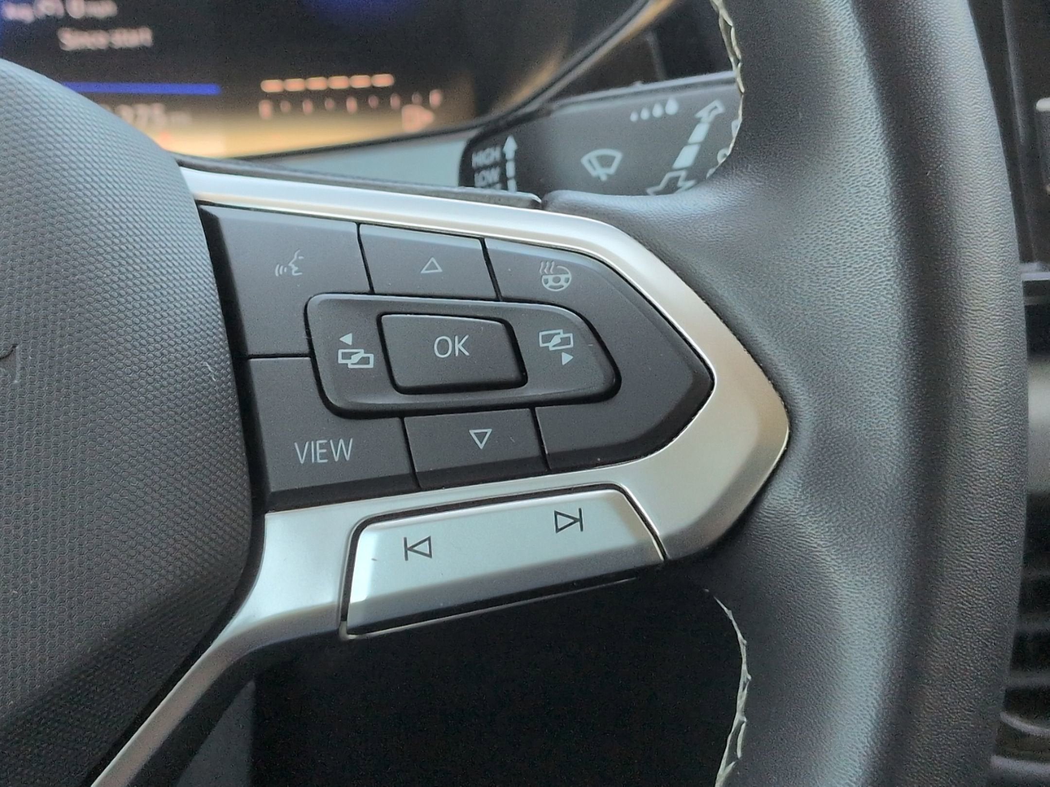 2023 Volkswagen Taos S