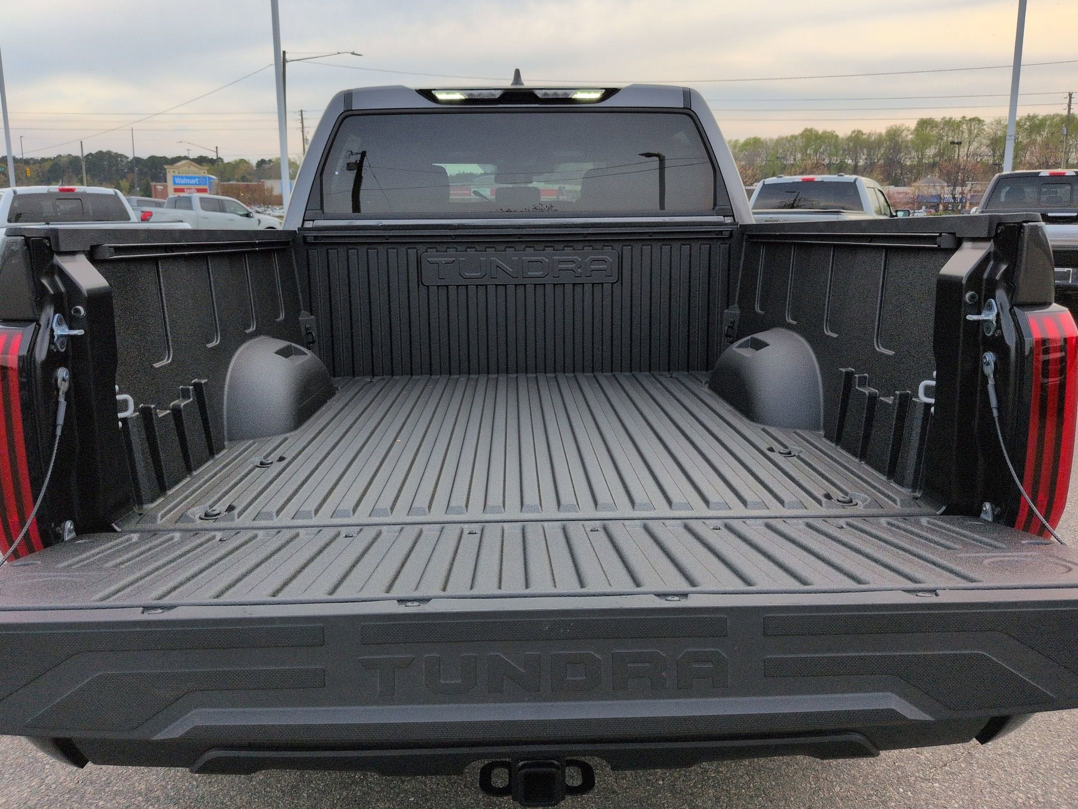 2025 Toyota Tundra 4WD SR5