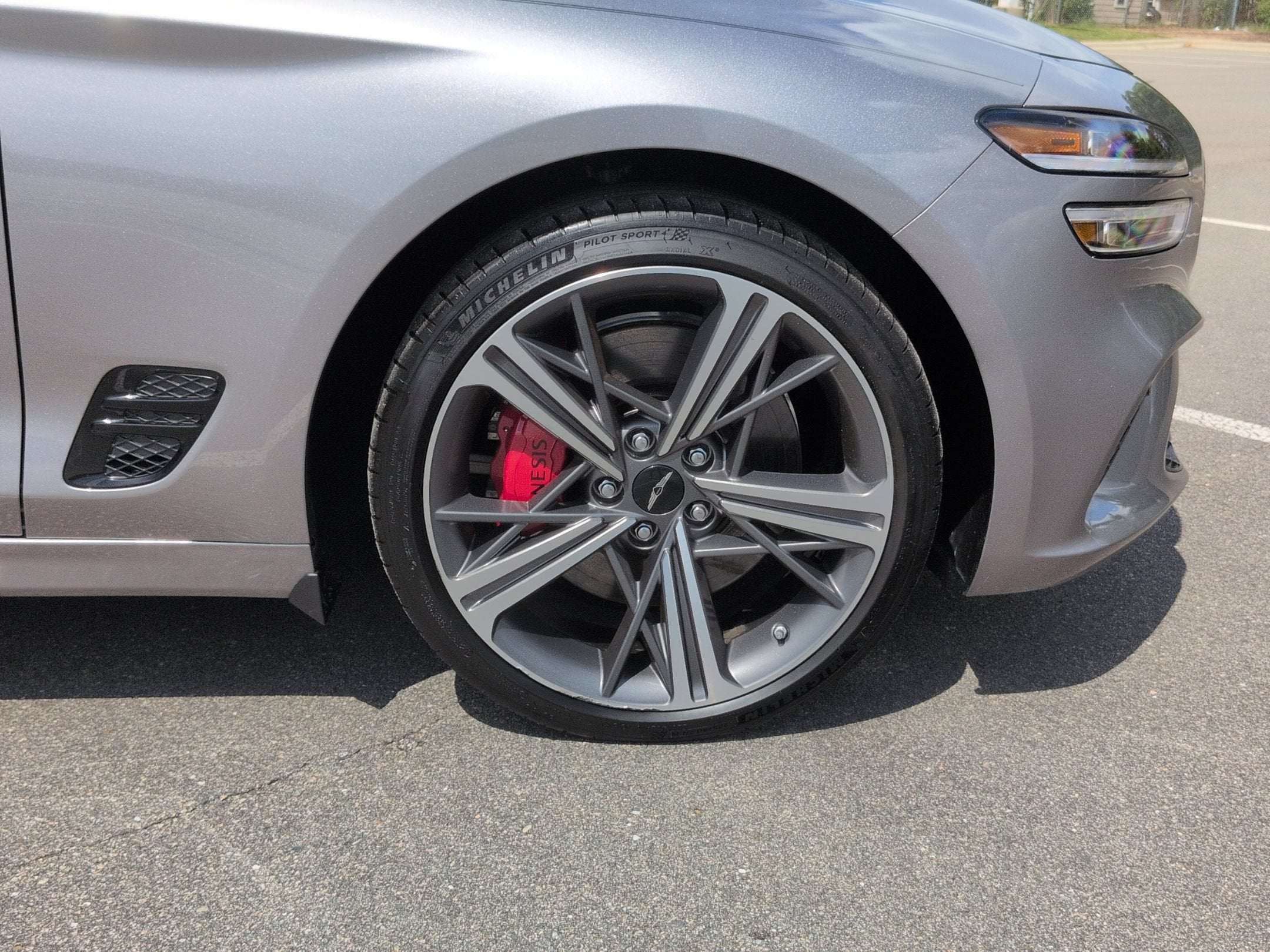 2025 Genesis G70 3.3T Sport Advanced