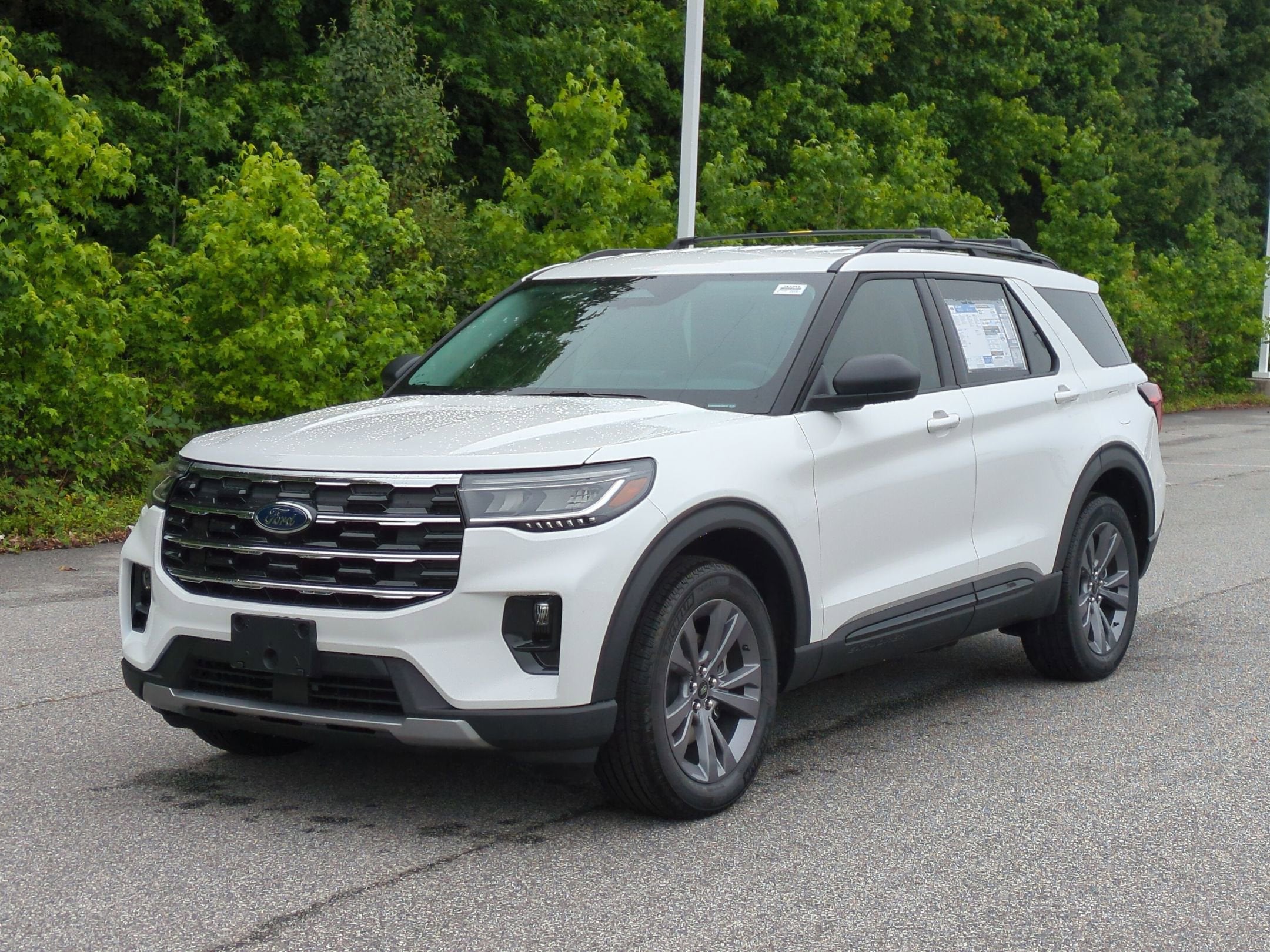 2026 Ford Explorer Active w/200A Pkg