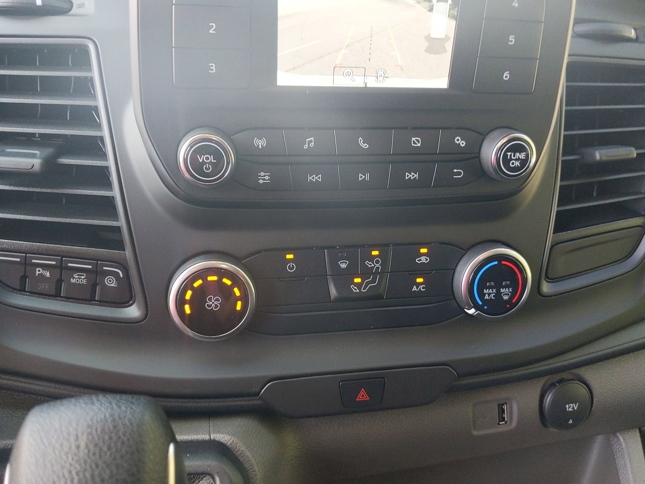 2025 Ford Transit Cargo Van Base