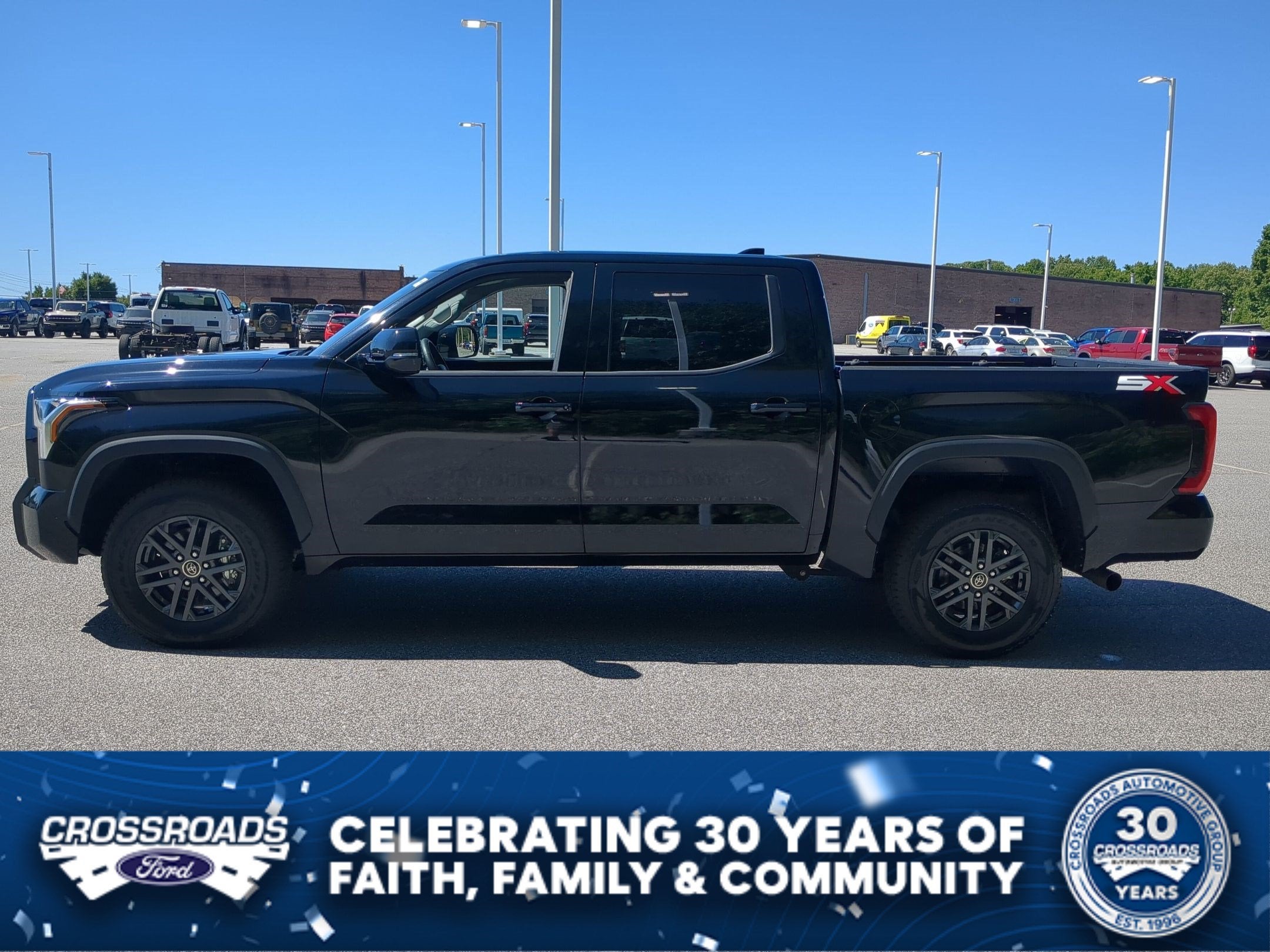 2023 Toyota Tundra 4WD SR5