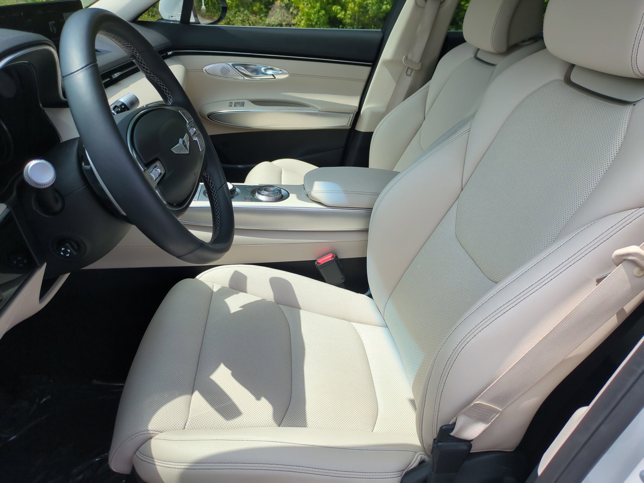 2023 Genesis GV70 2.5T