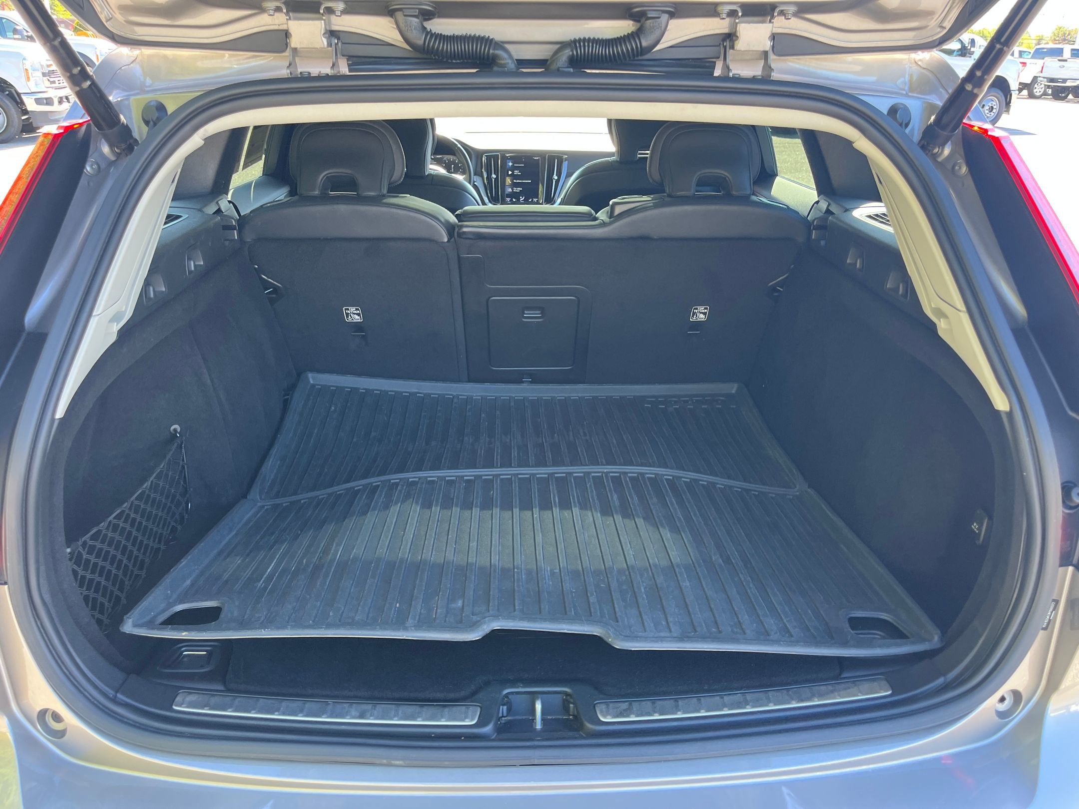 2021 Volvo V60 Cross Country T5