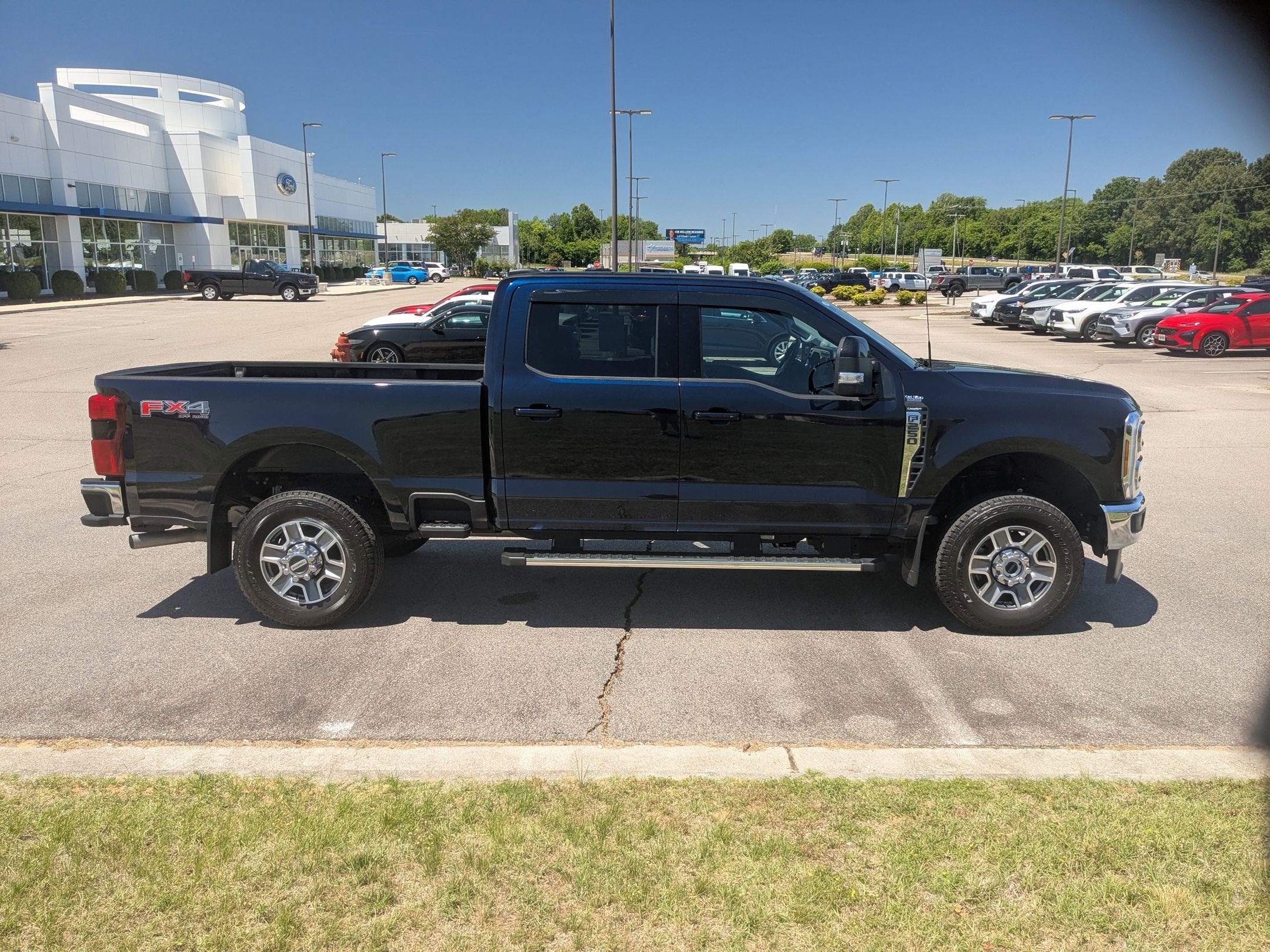 2025 Ford Super Duty F-250 SRW LARIAT