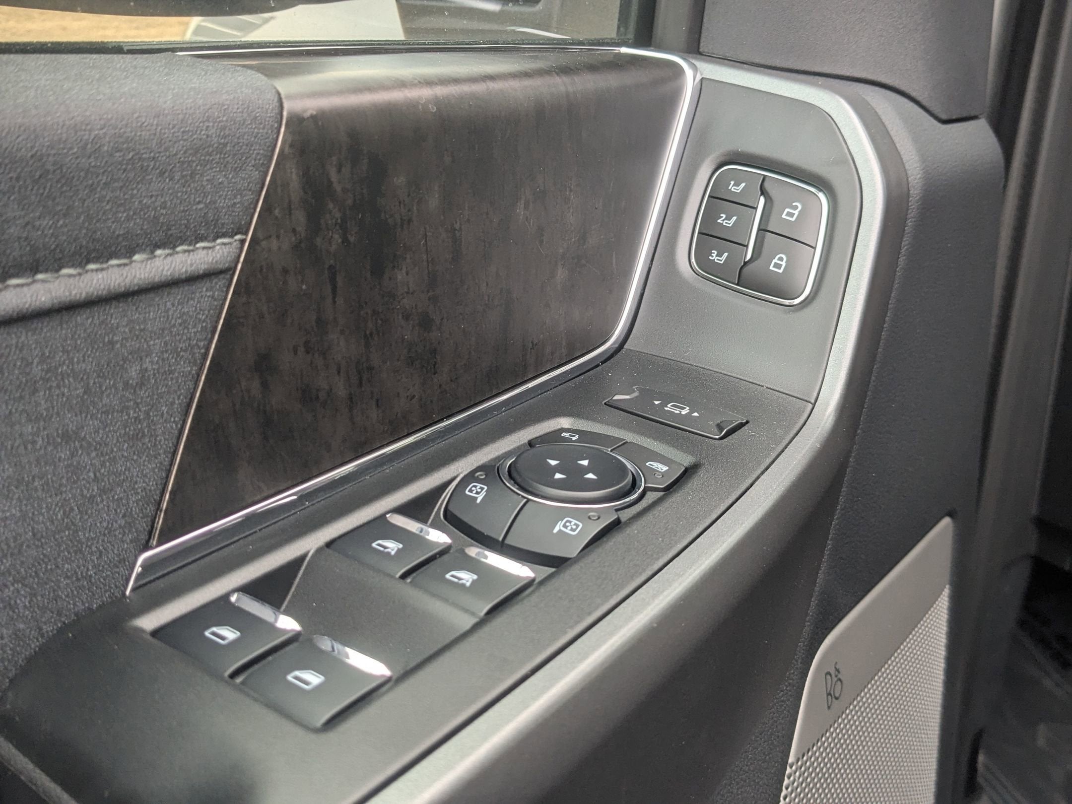 2025 Ford Super Duty F-350 SRW LARIAT