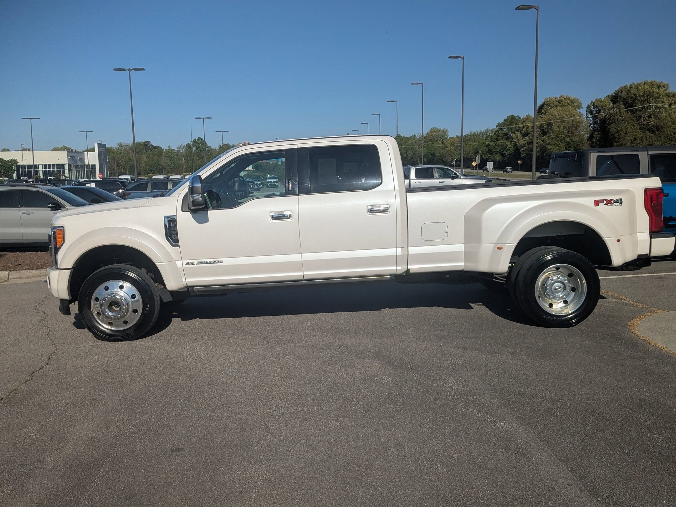 2019 Ford Super Duty F-450 DRW Platinum