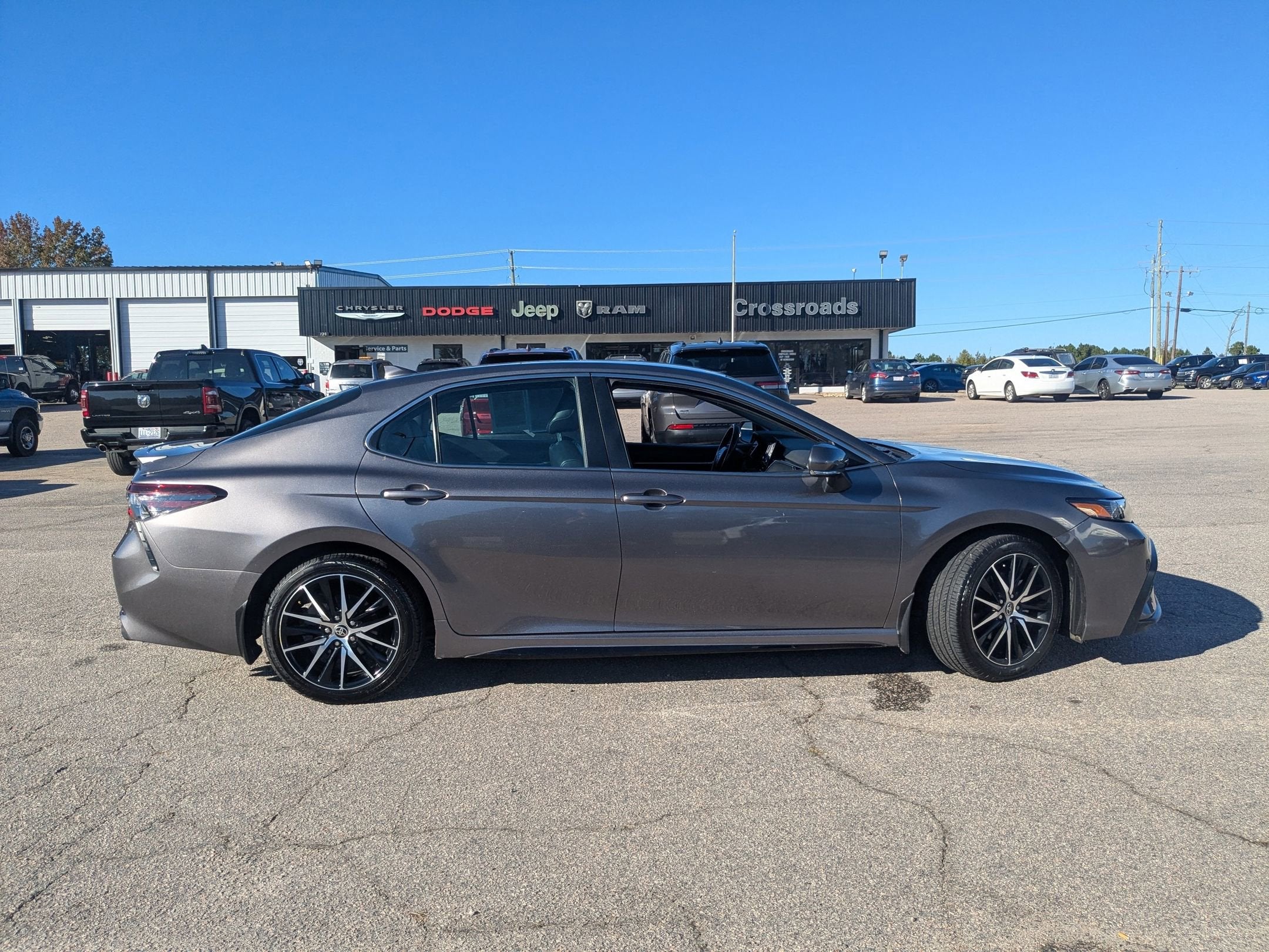 2024 Toyota Camry SE