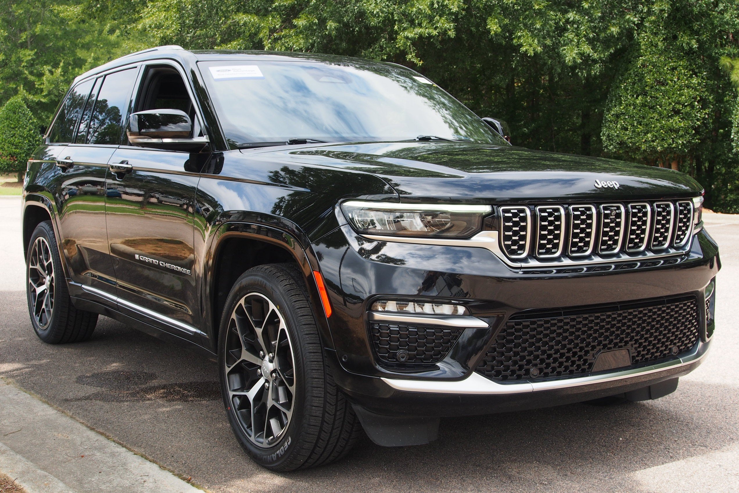 2023 Jeep Grand Cherokee Summit Reserve