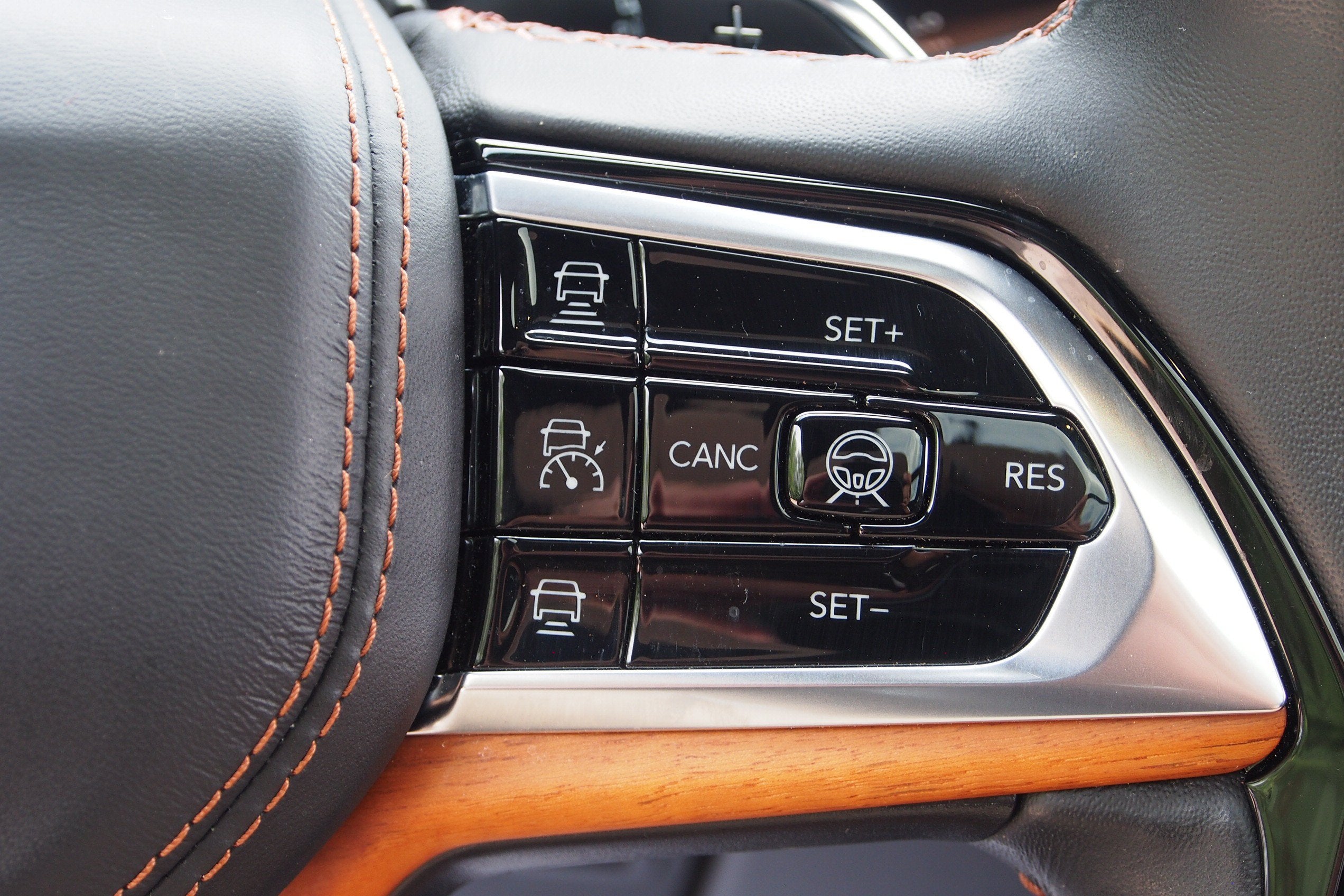 2023 Jeep Grand Cherokee Summit Reserve