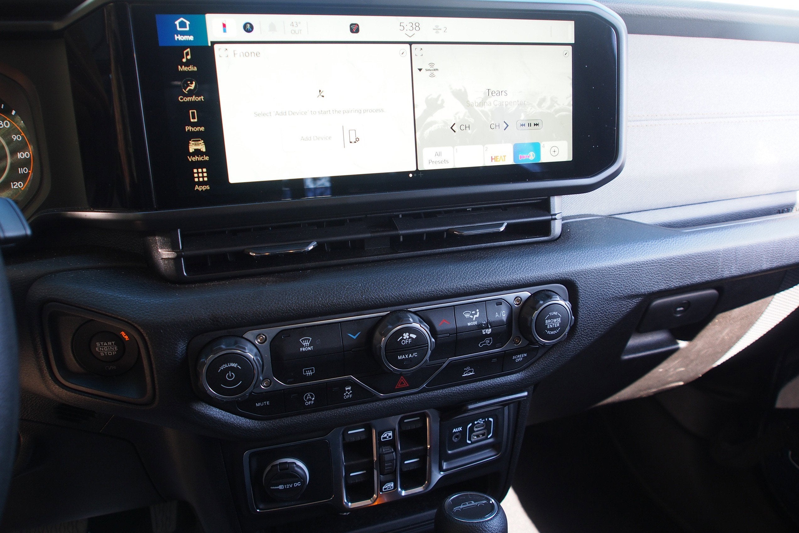 2025 Jeep Gladiator Nighthawk