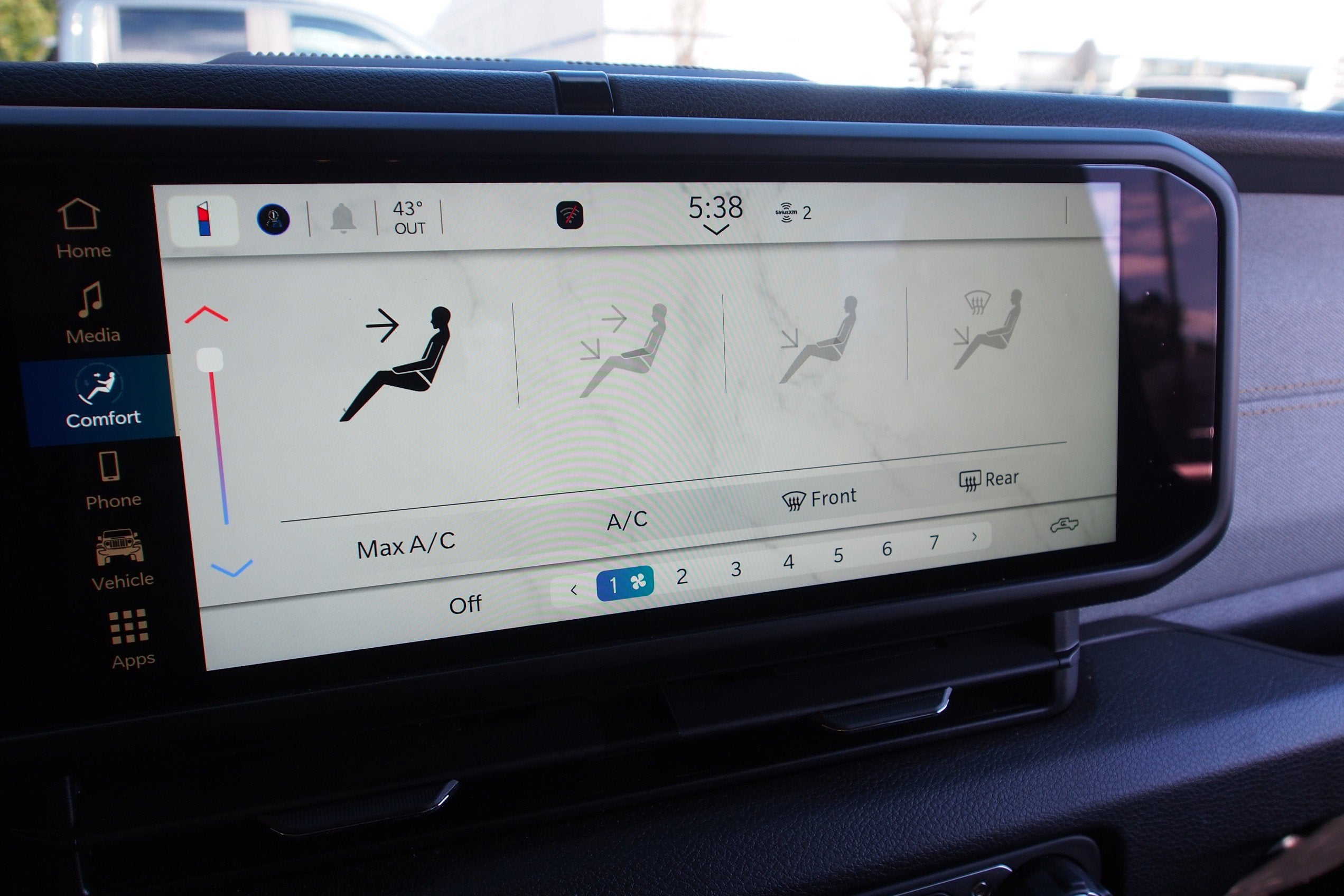 2025 Jeep Gladiator Nighthawk