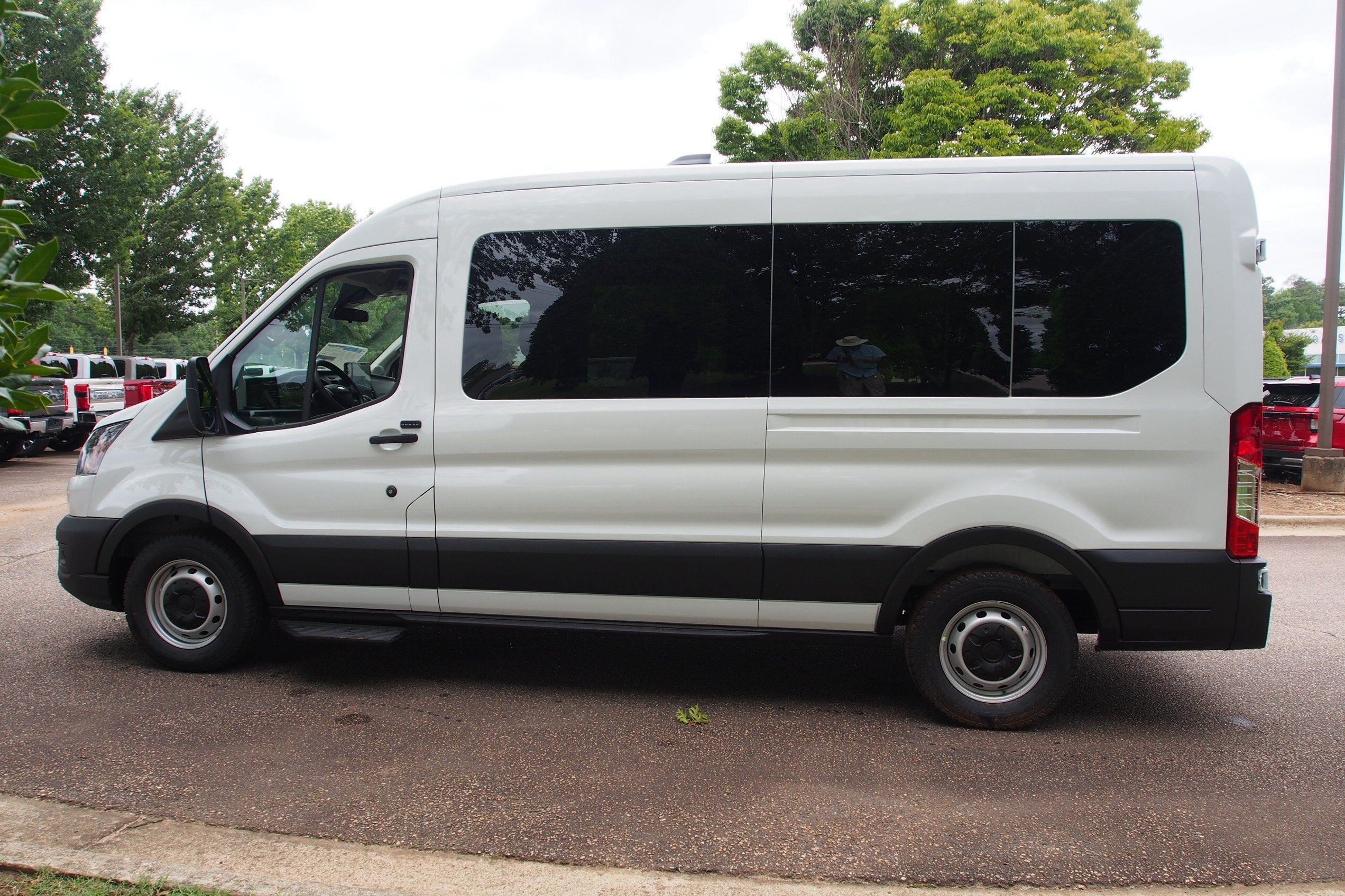 2026 Ford Transit Passenger Wagon XL