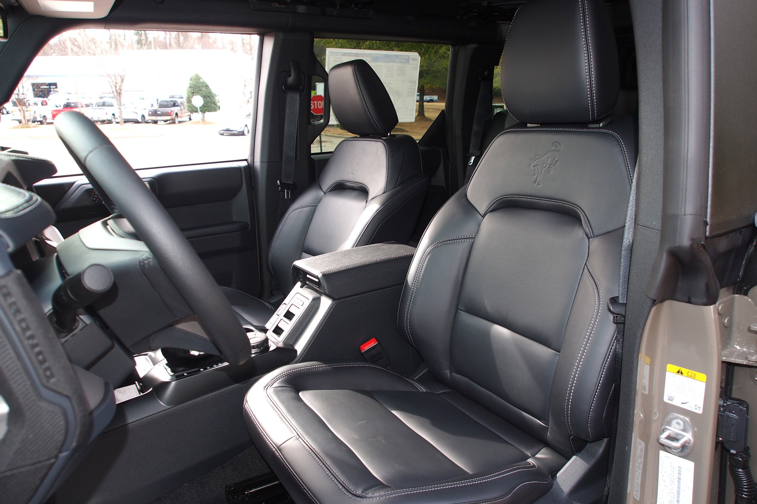 2025 Ford Bronco Outer Banks - Crossroads Courtesy Demo