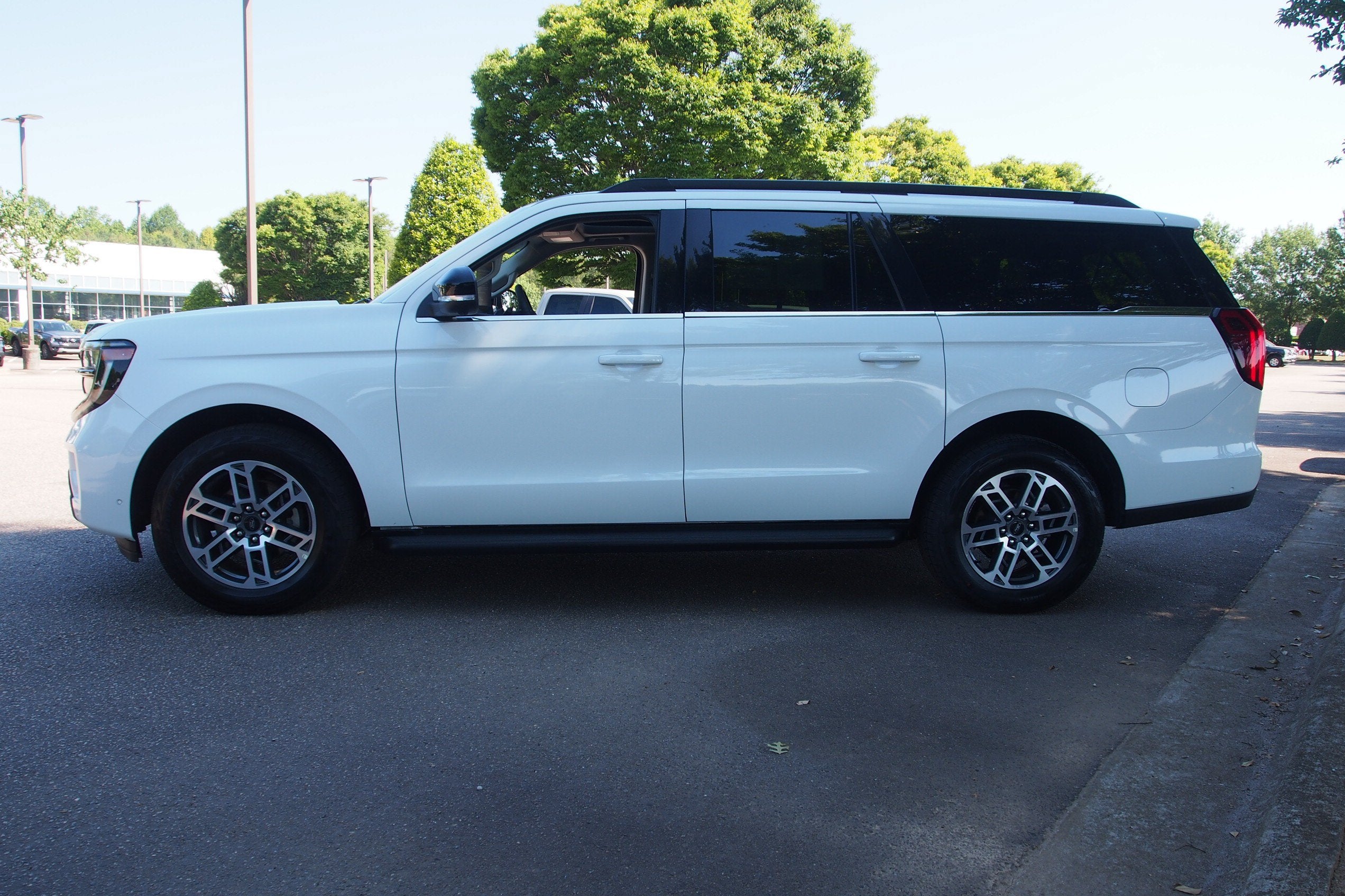 2025 Ford Expedition Max Active