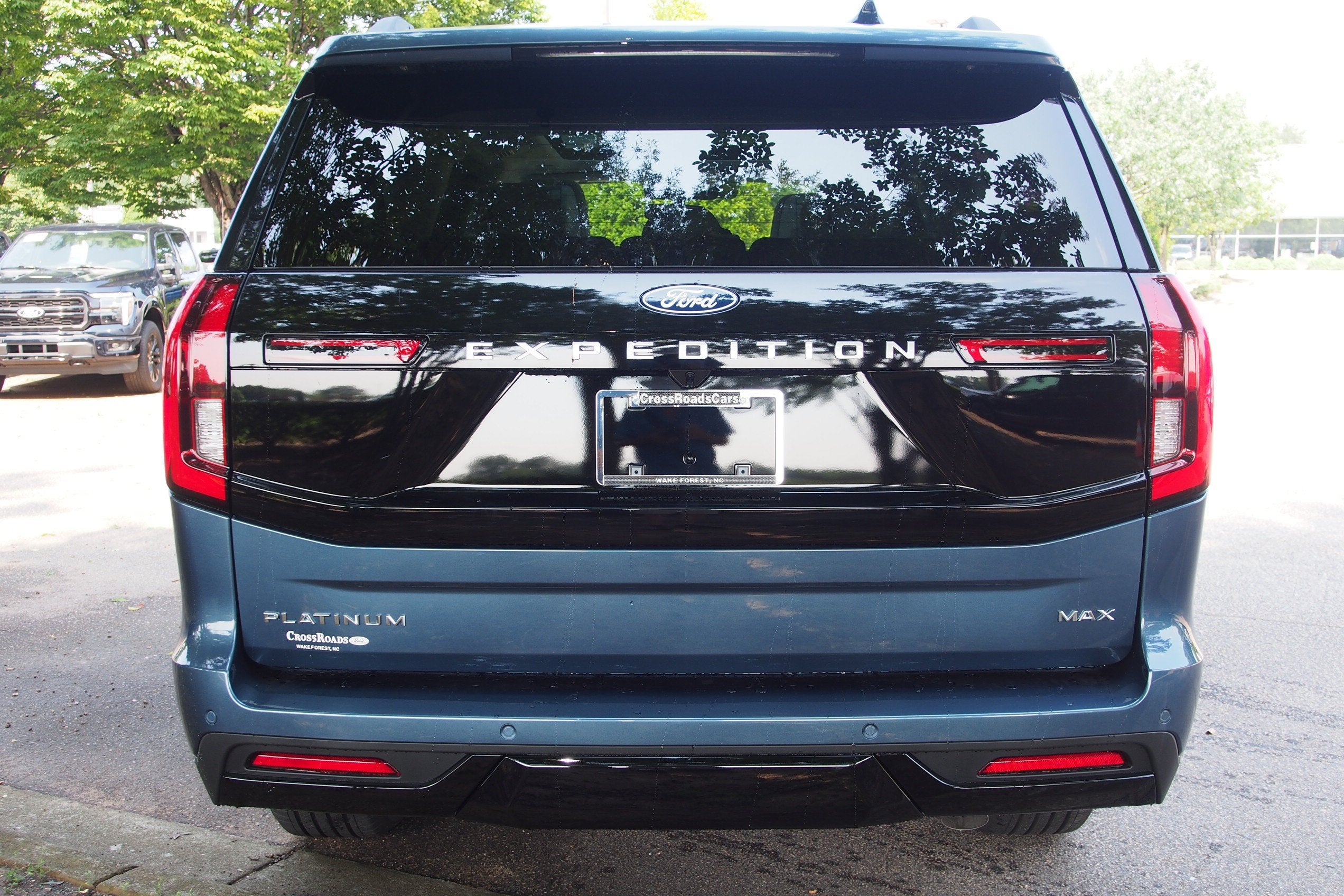 2027 Ford Expedition Max Platinum
