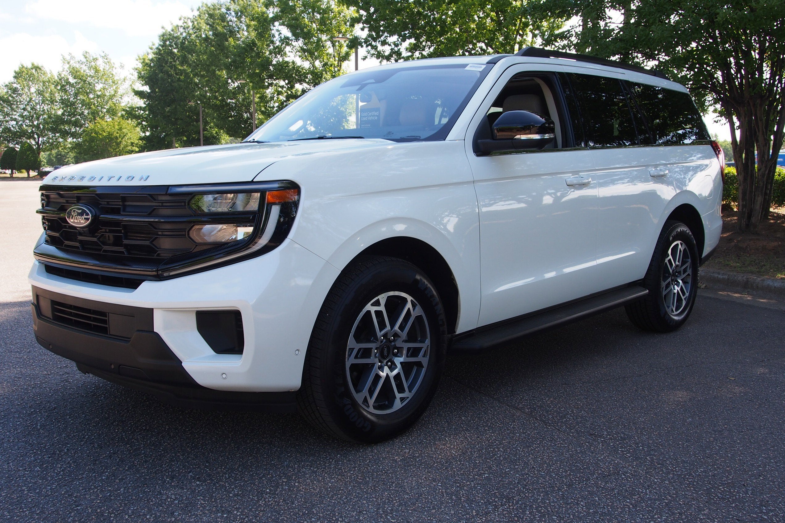 2025 Ford Expedition Active