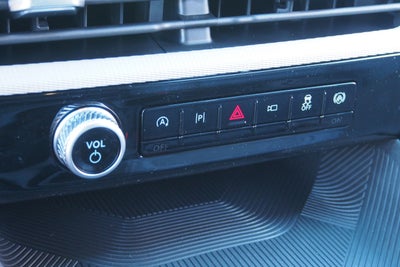 2027 Ford Explorer Active w/200A Pkg