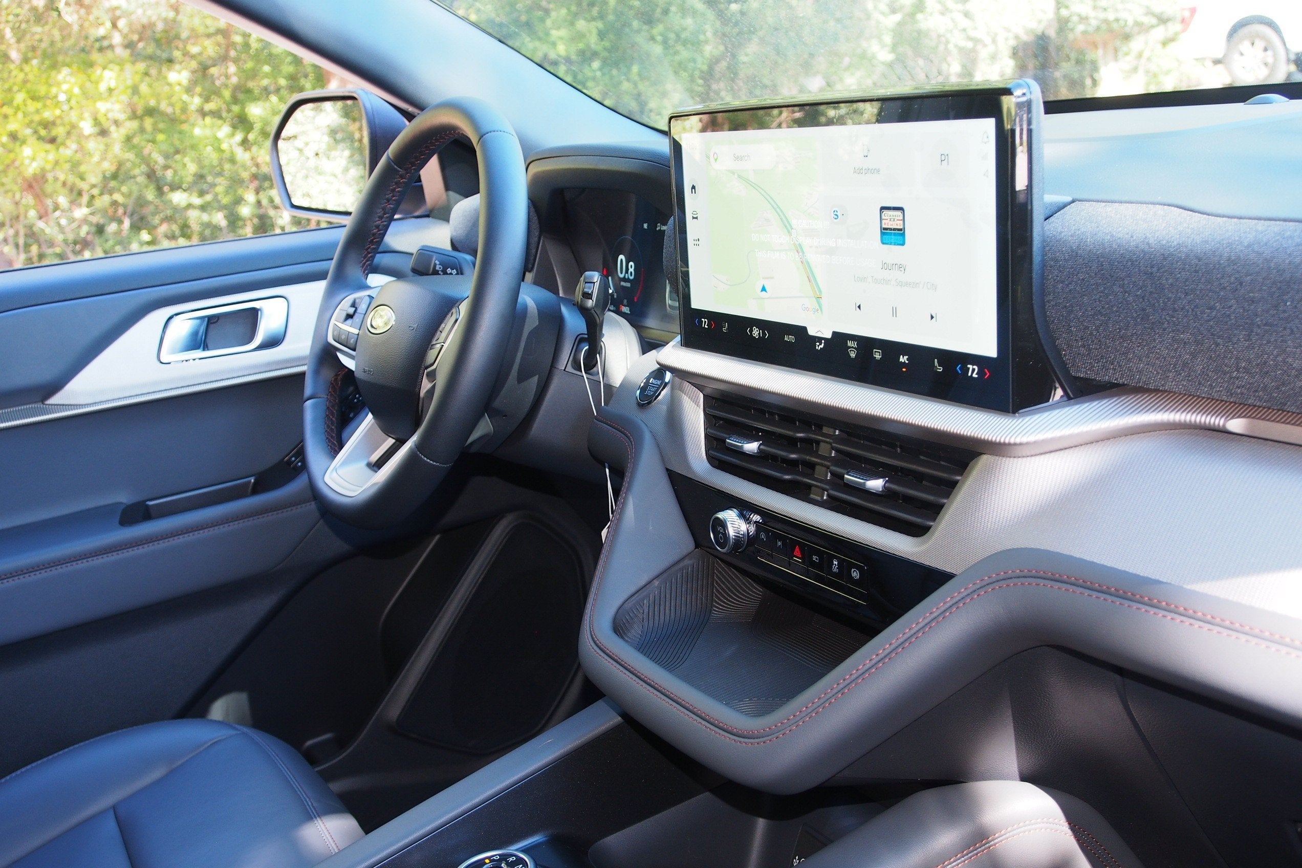 2027 Ford Explorer Active w/200A Pkg
