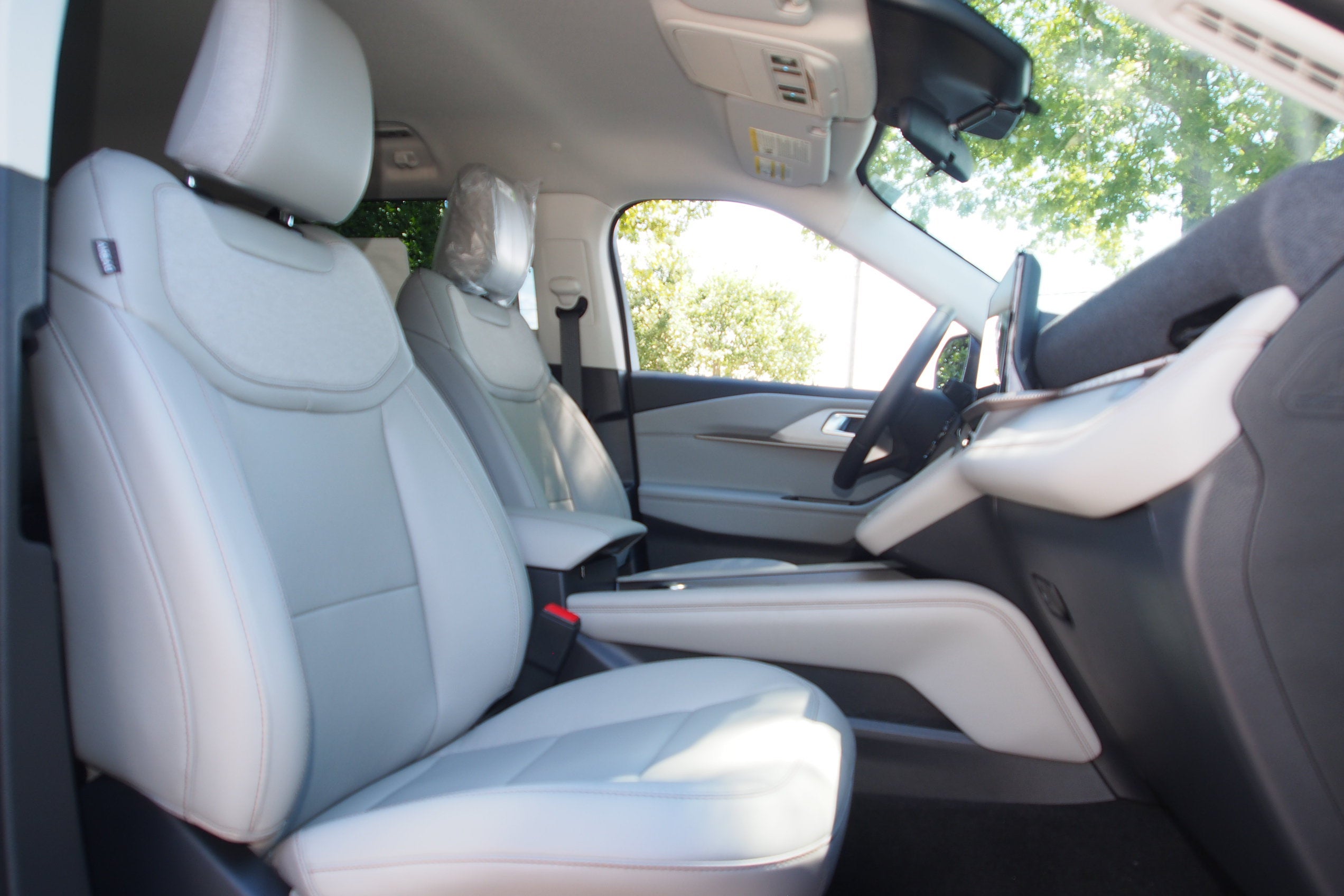 2026 Ford Explorer Platinum - Crossroads Courtesy Demo