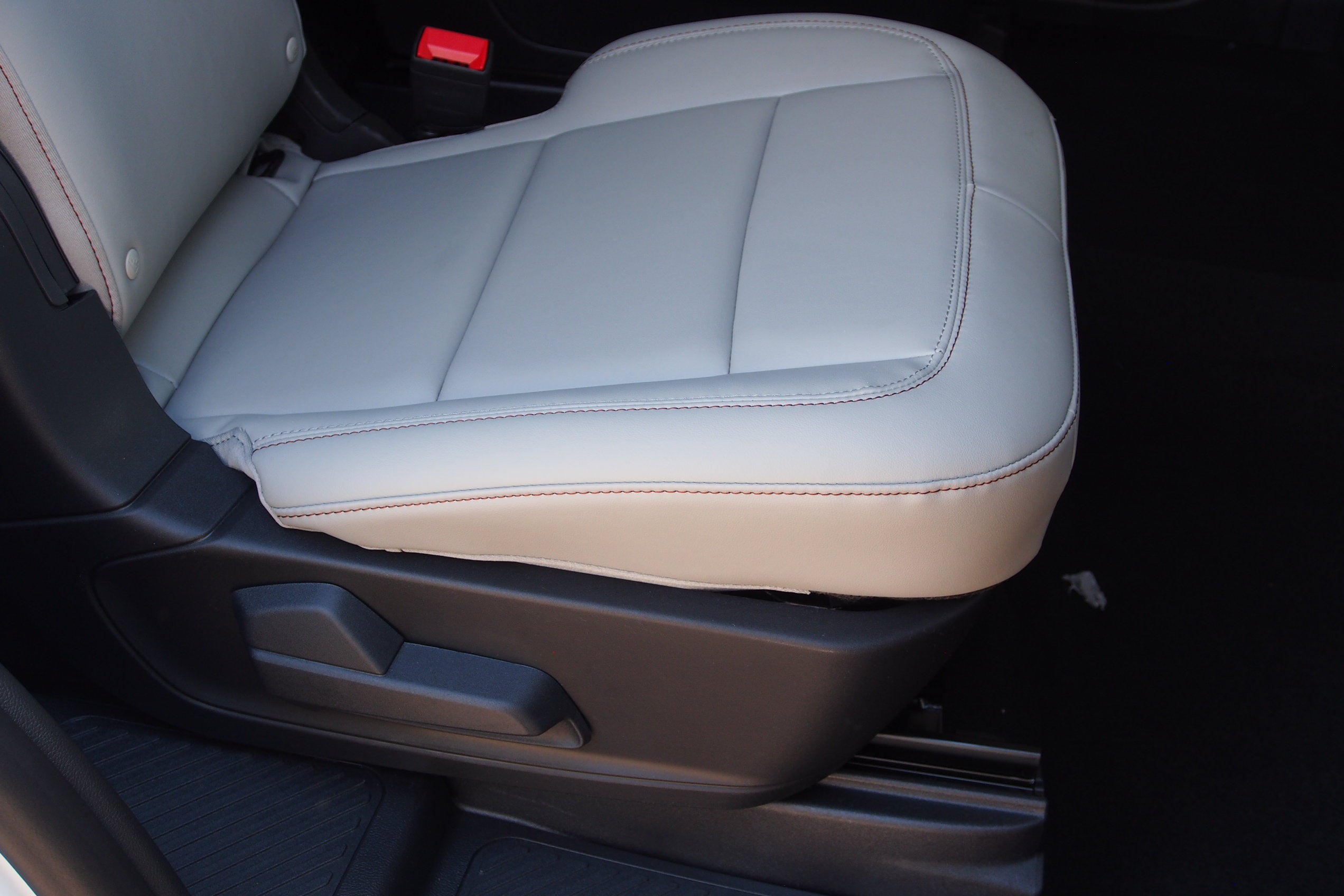 2026 Ford Explorer Platinum - Crossroads Courtesy Demo