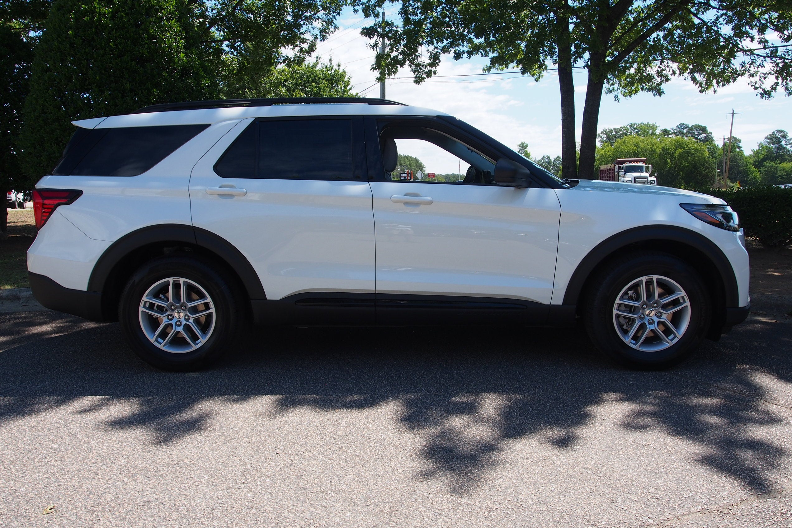 2026 Ford Explorer Platinum - Crossroads Courtesy Demo