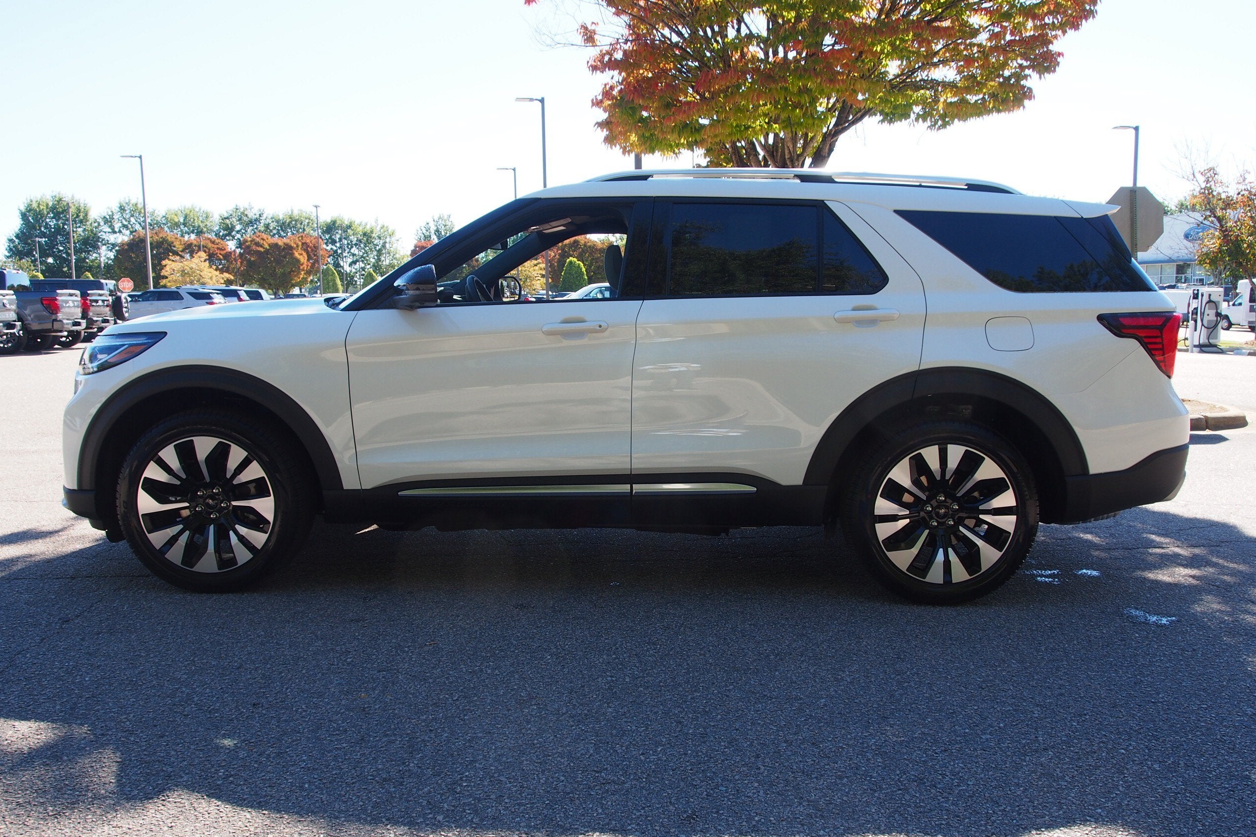 2027 Ford Explorer Platinum