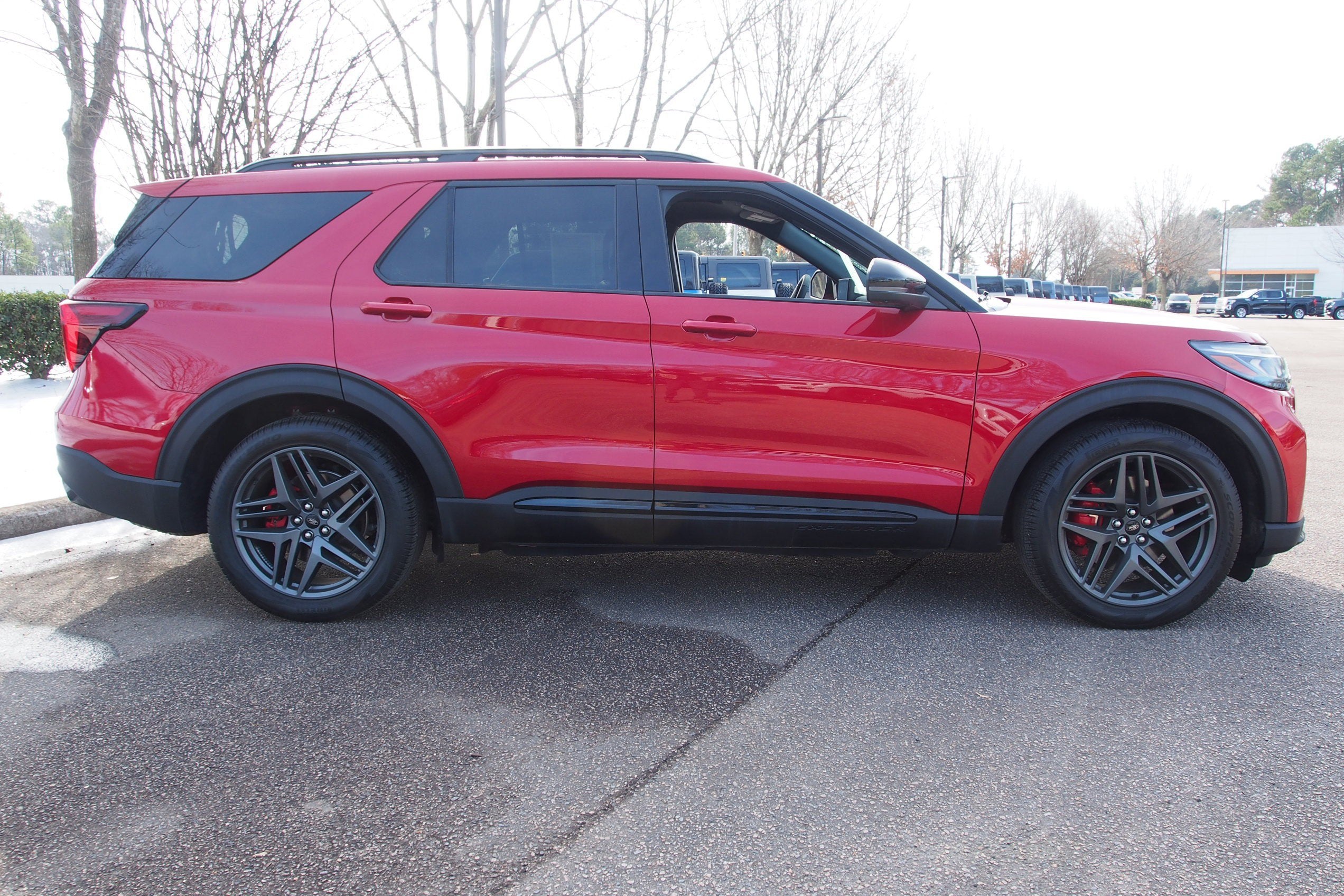2025 Ford Explorer ST