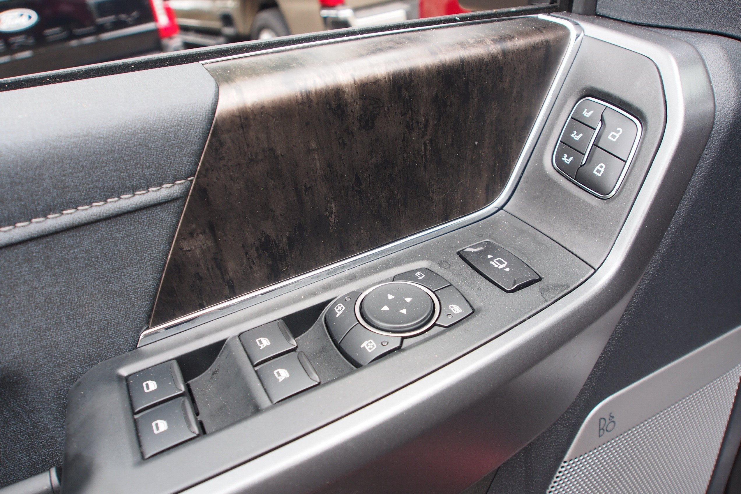 2027 Ford Super Duty F-250 SRW LARIAT