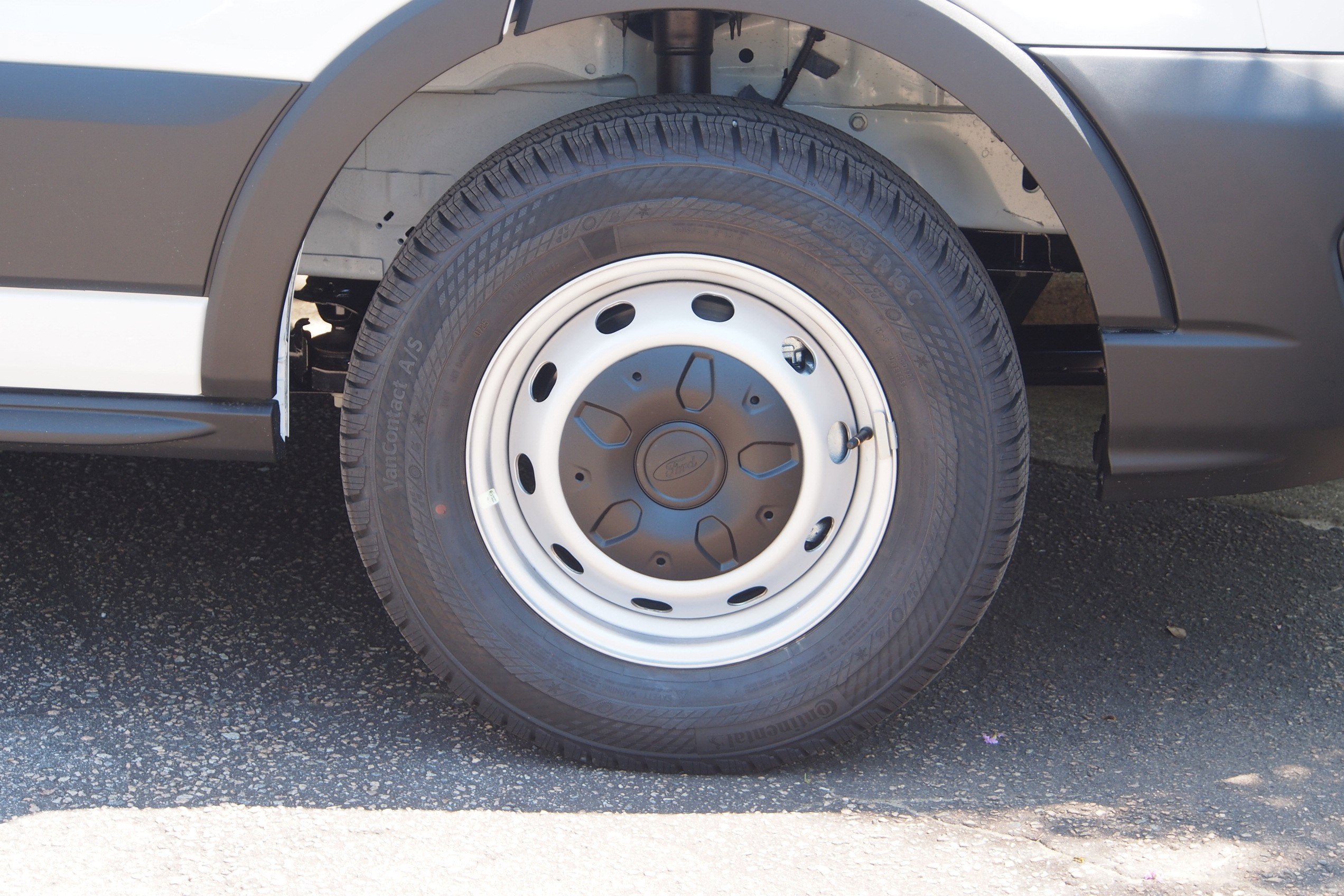 2025 Ford Transit Cargo Van Base