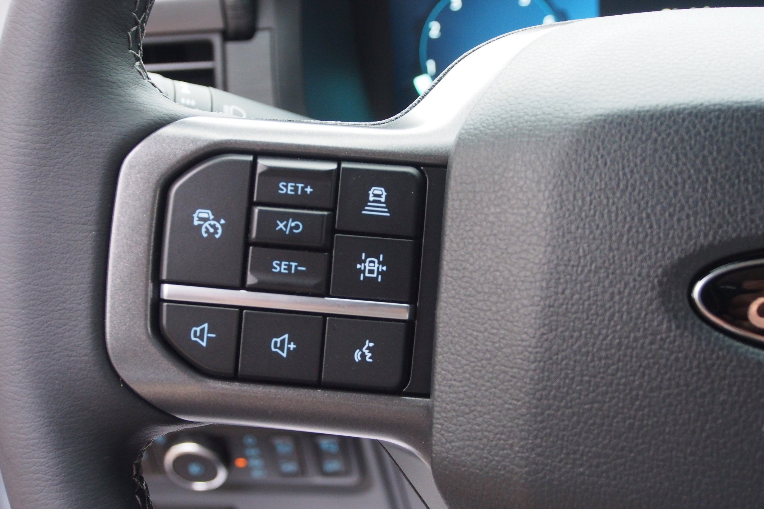 2026 Ford F-150 XLT - Crossroads Courtesy Demo