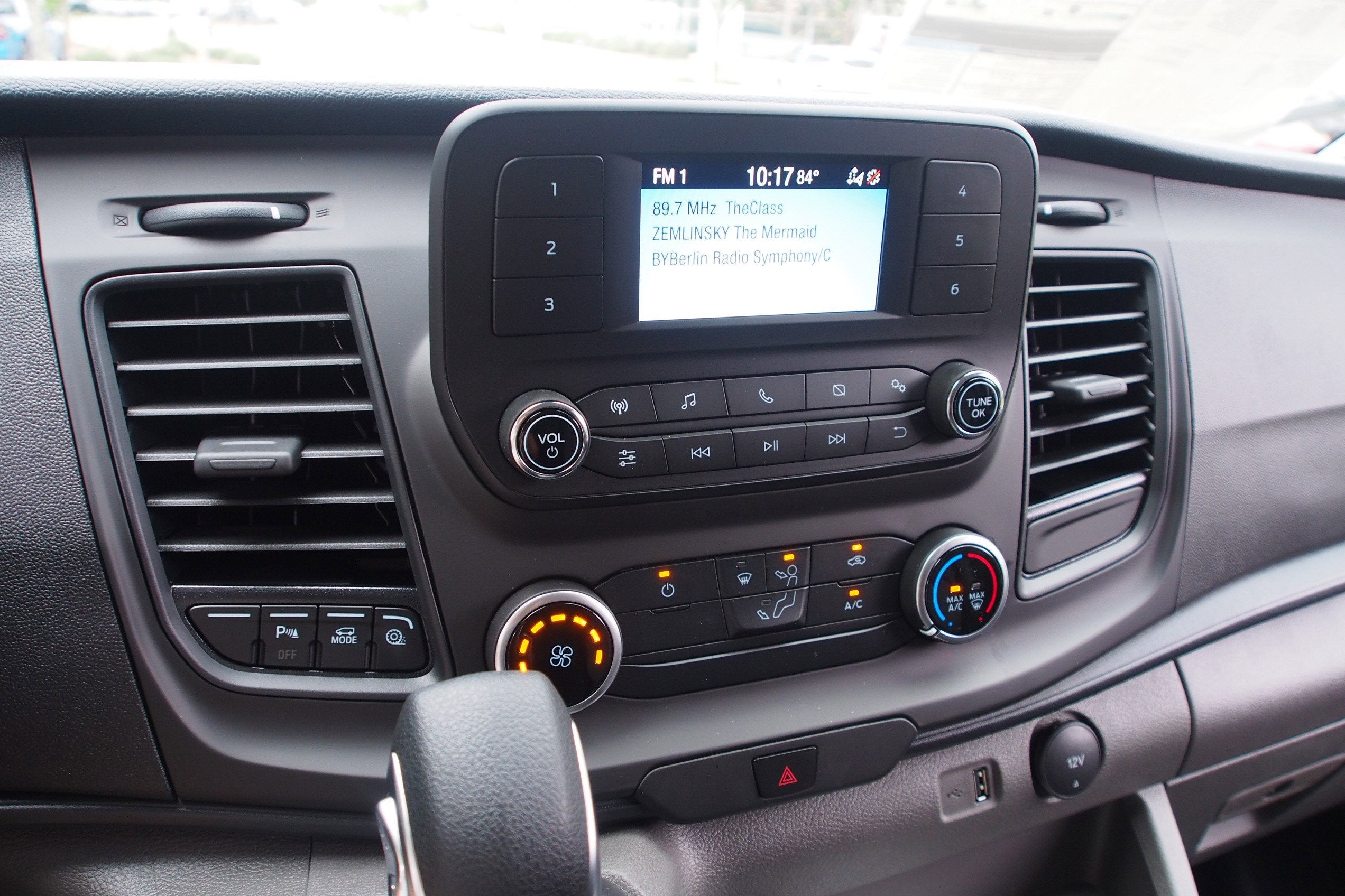 2025 Ford Transit Cargo Van Base