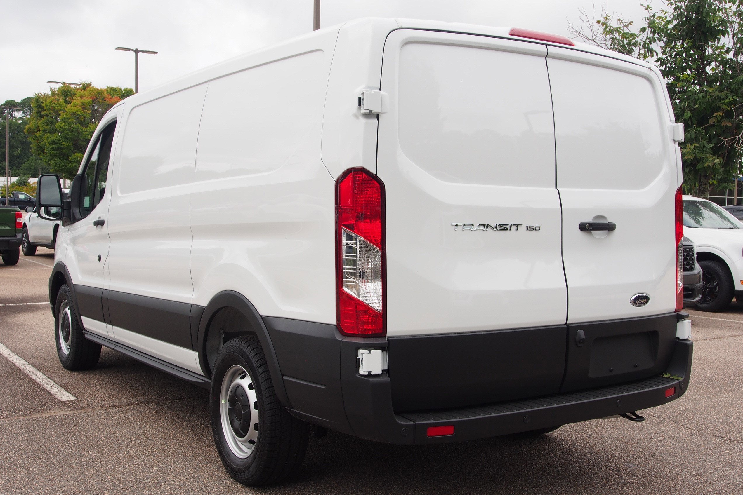 2025 Ford Transit Cargo Van Base